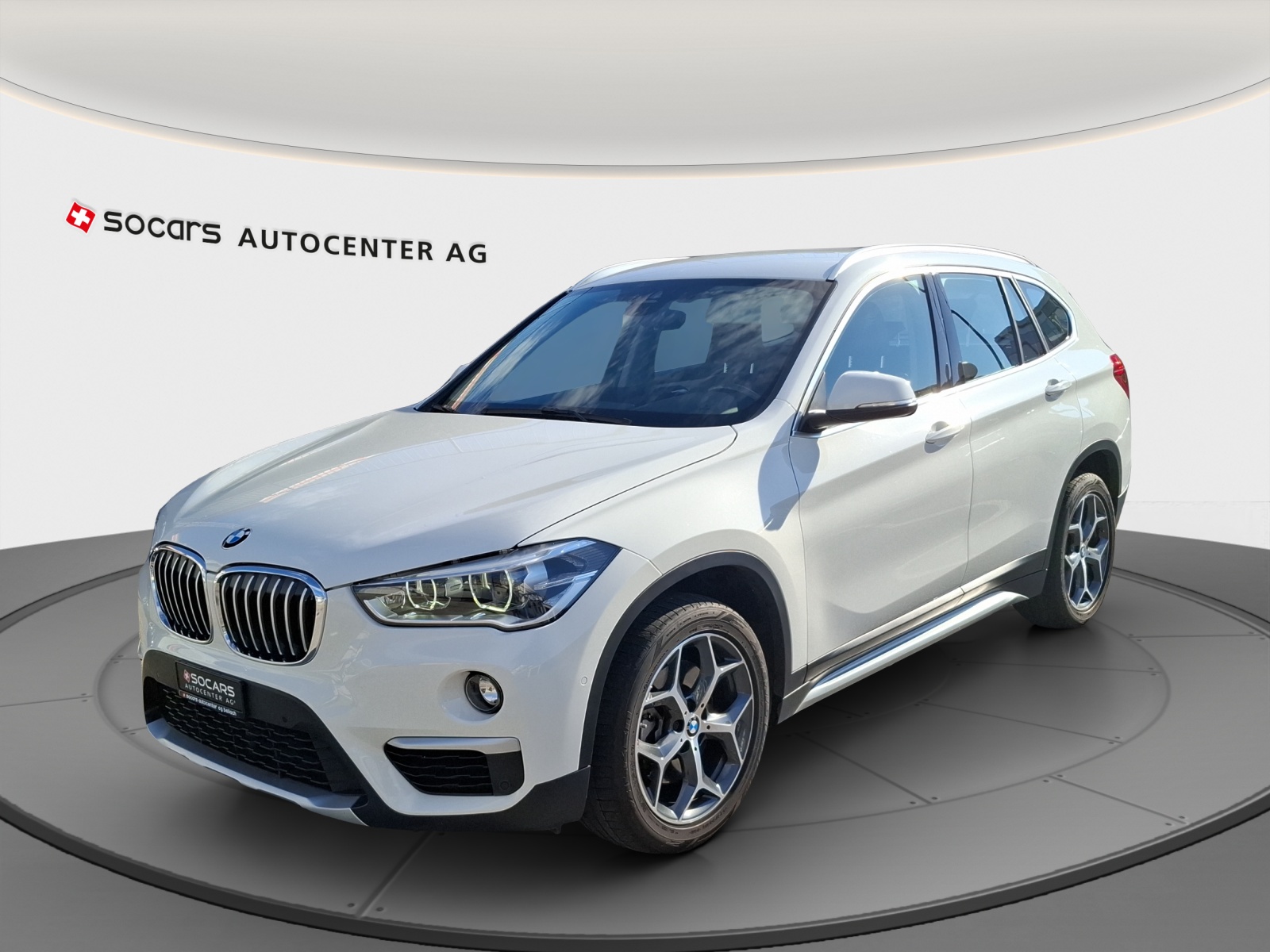 BMW X1 xDrive 20d xLine Steptronic-image-0