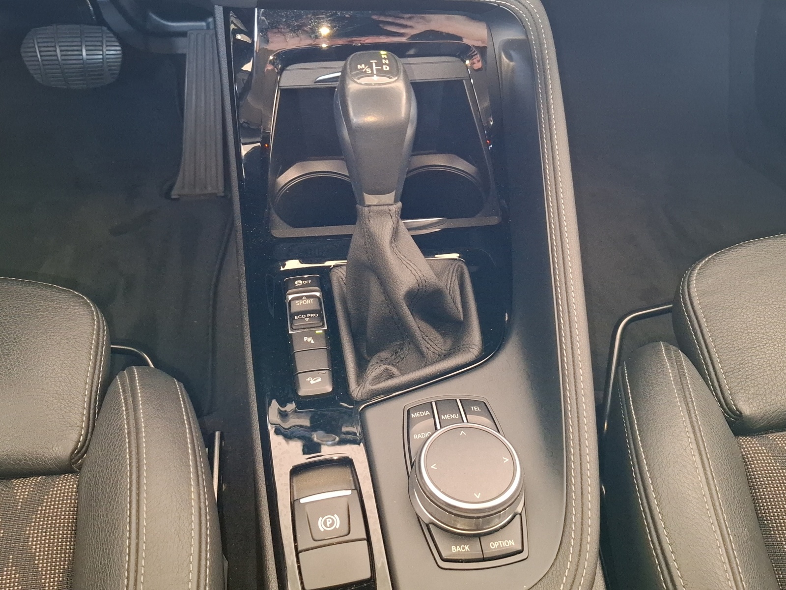 BMW X1 xDrive 20d xLine Steptronic-image-12