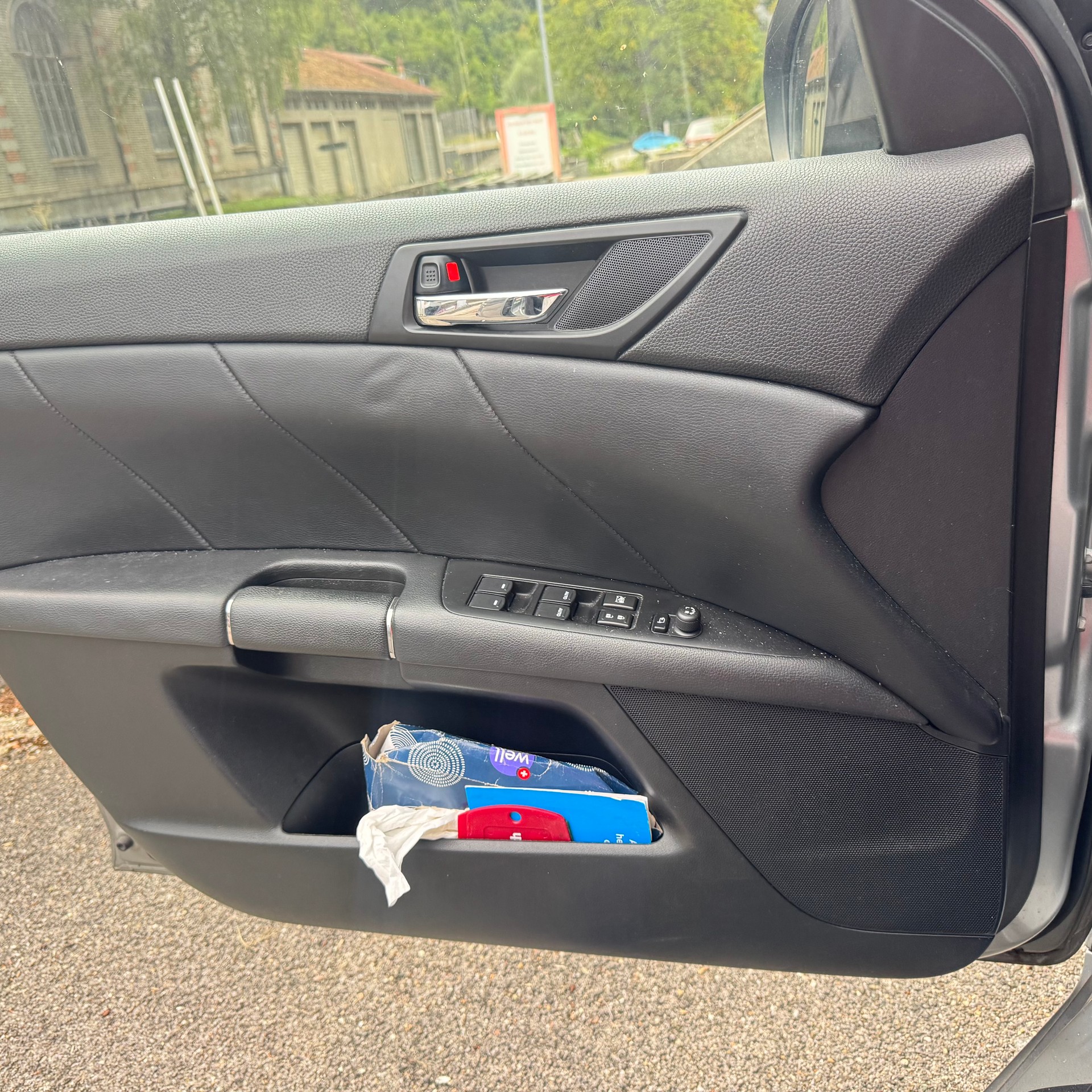 SUZUKI Kizashi 2.4 GL Top 4WD CVT-image-4