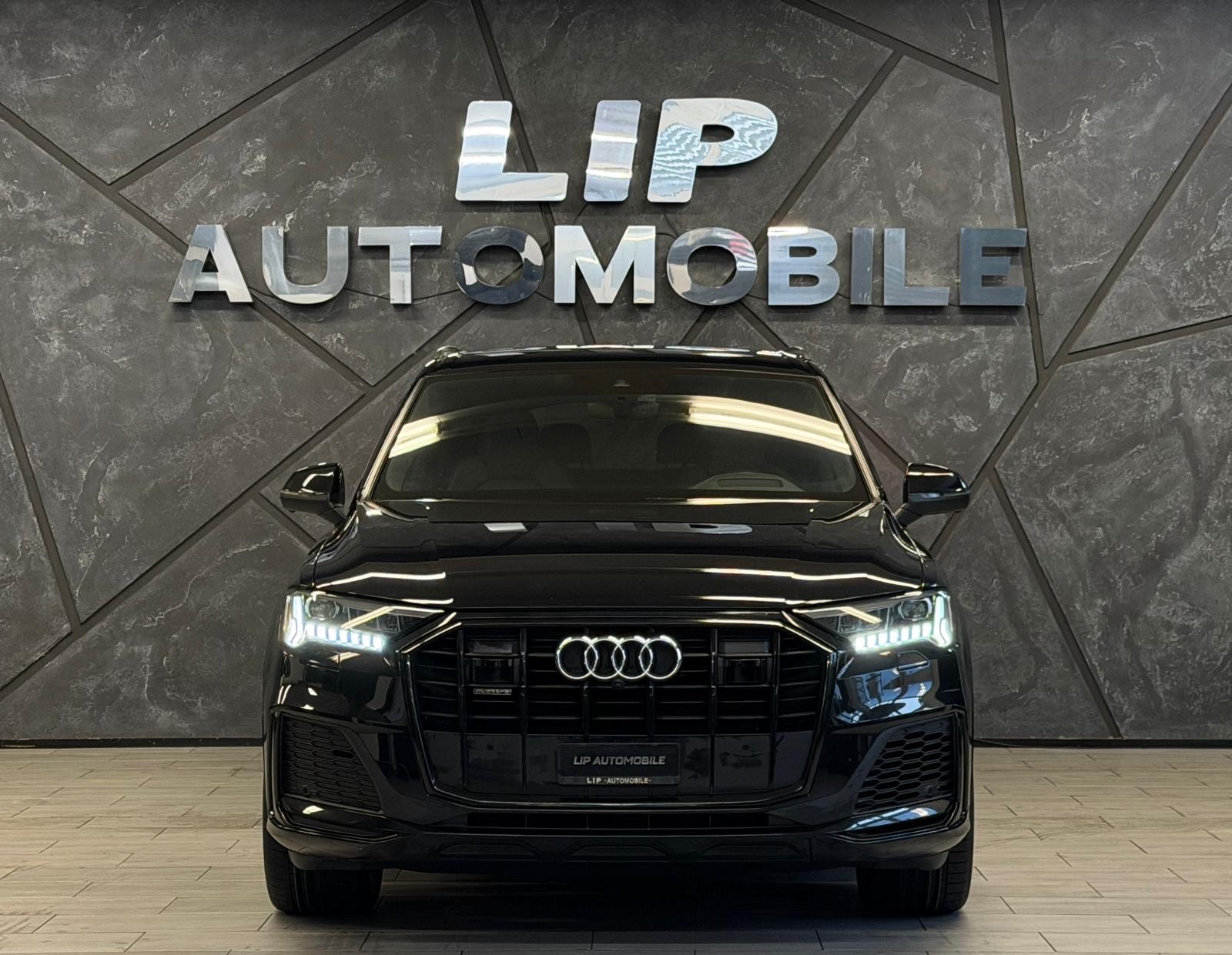 AUDI Q7 50 TDI quattro S Line tiptronic 7Plätze-image-1