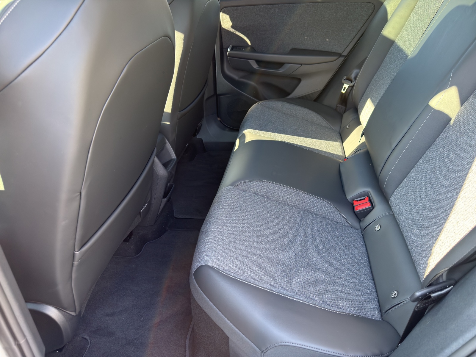VW ID.Polo 52 kWh Style Edition One Plus-image-8