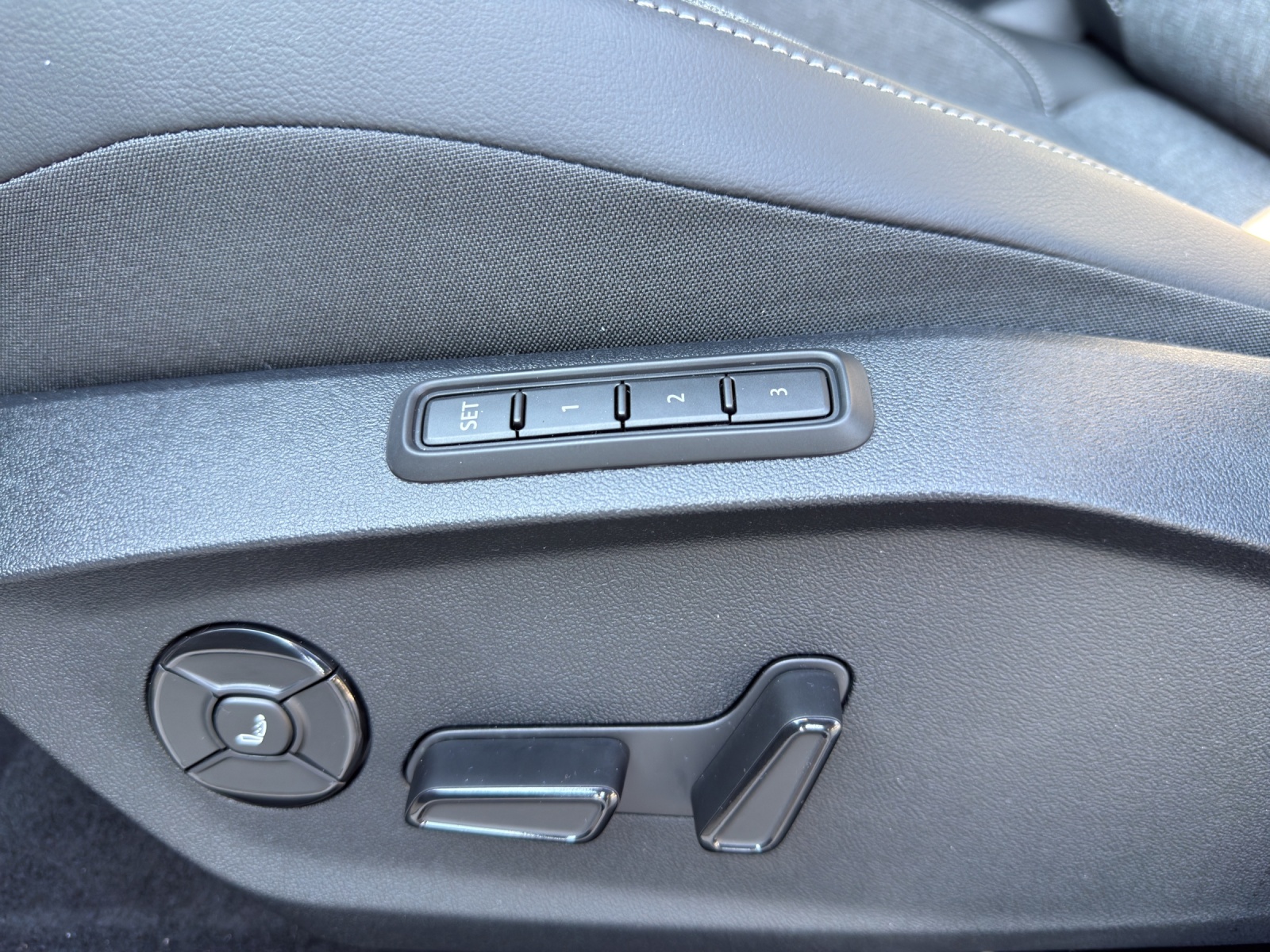 VW ID.Polo 52 kWh Style Edition One Plus-image-16