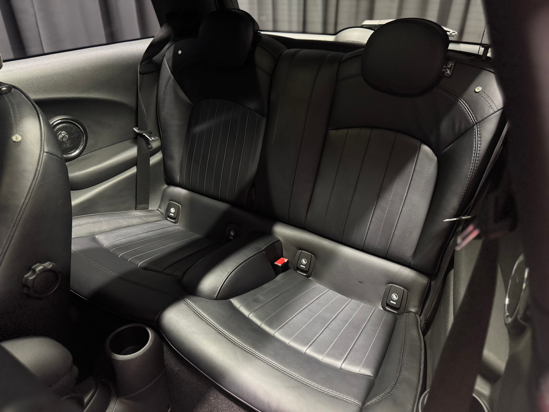 MINI Cooper John Cooper Works Steptronic (43)-image-7