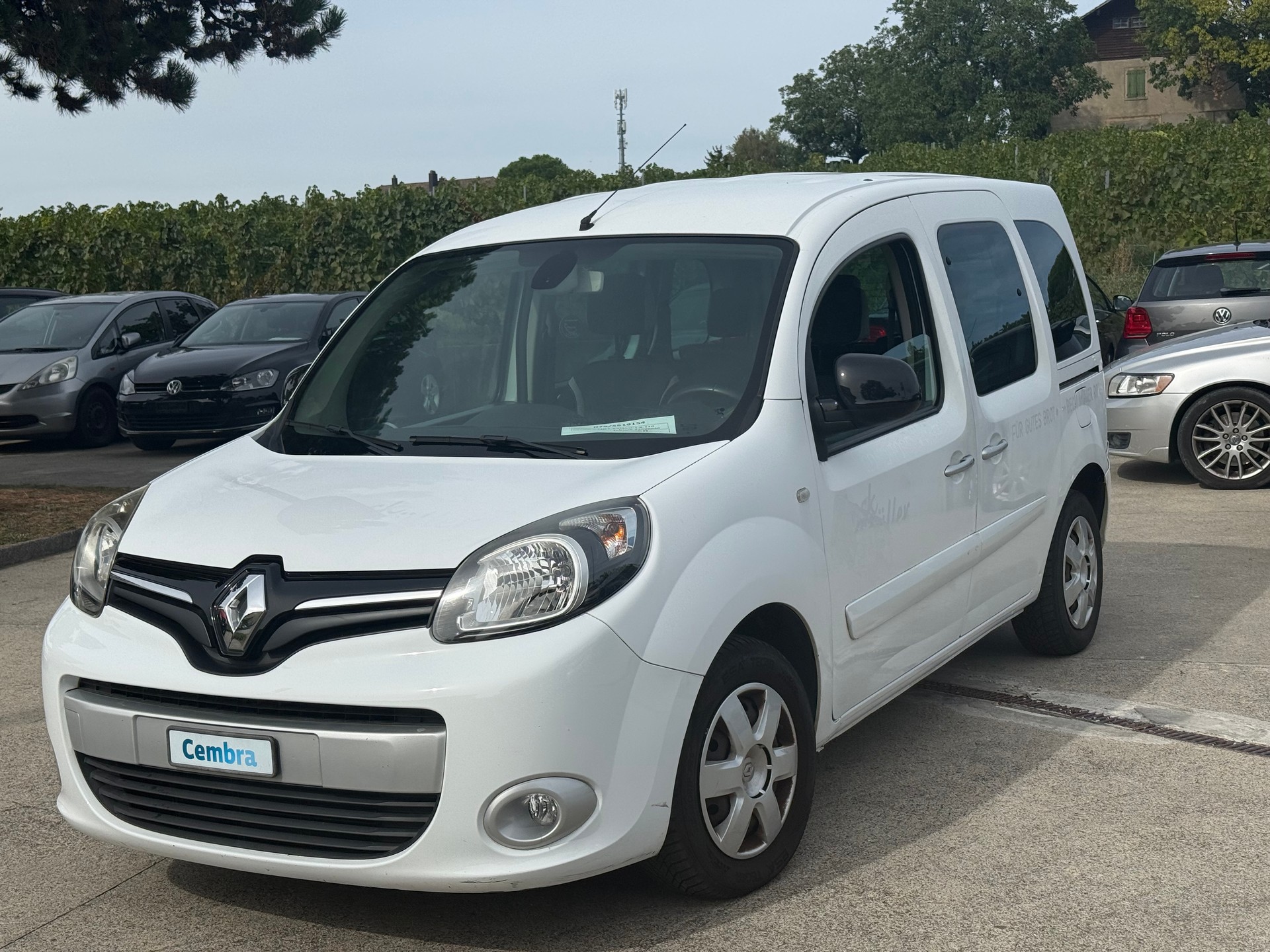 RENAULT Kangoo 1.6 16V Swiss Edition Automatic-image-4