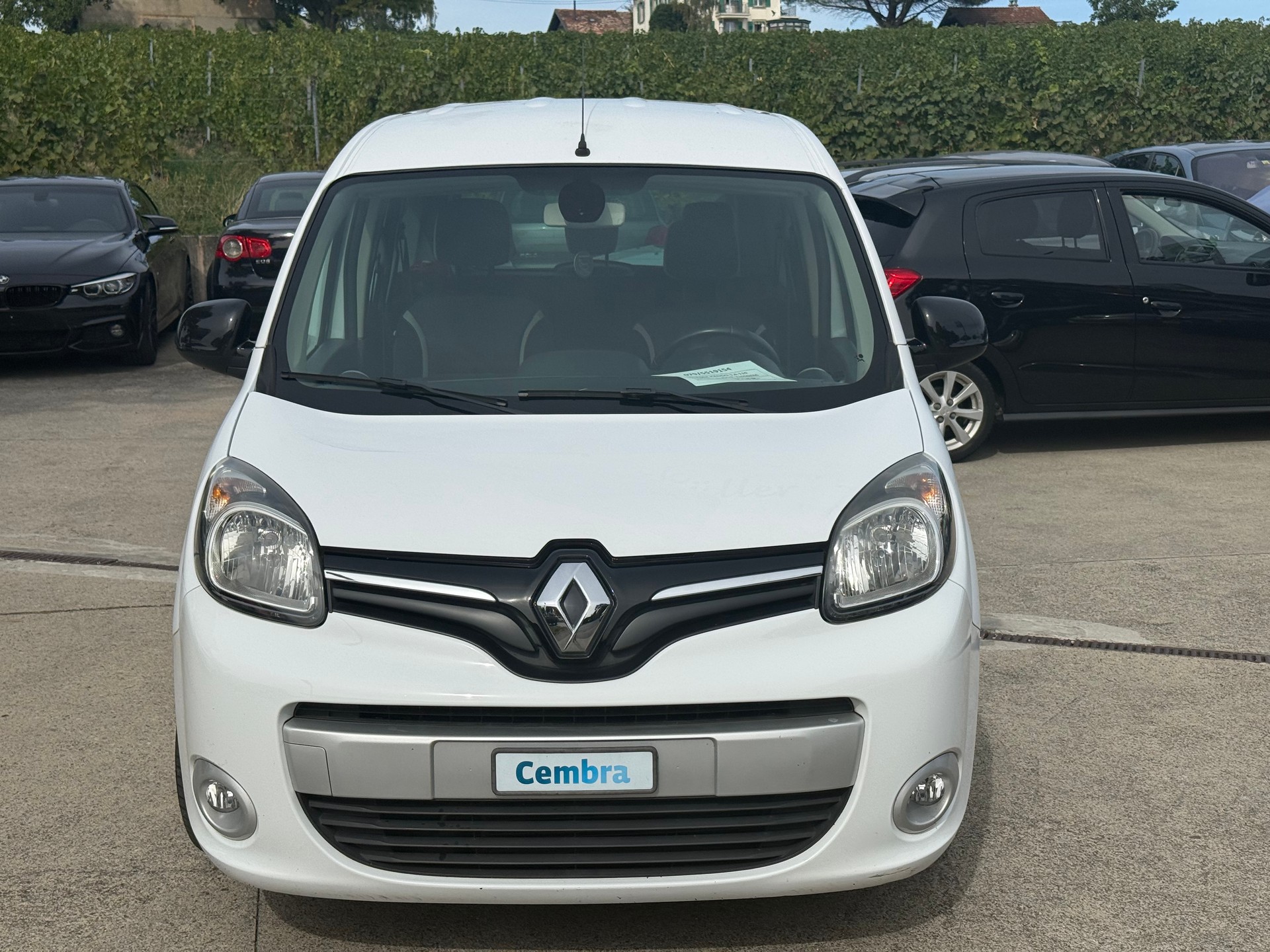 RENAULT Kangoo 1.6 16V Swiss Edition Automatic-image-1