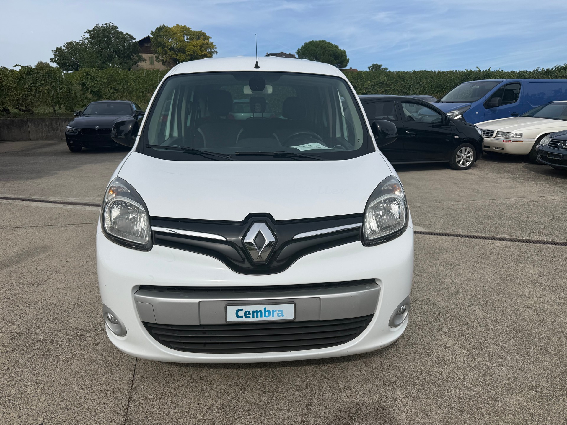 RENAULT Kangoo 1.6 16V Swiss Edition Automatic-image-0