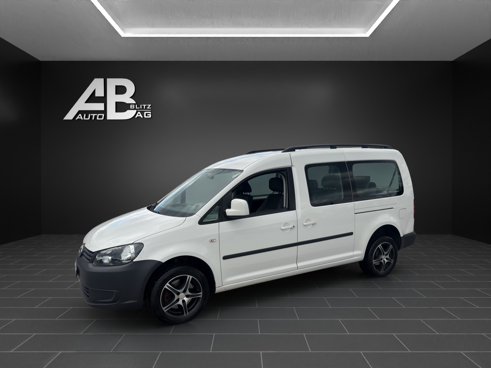 VW Caddy Maxi 2.0 TDI CR 4Motion Trendline * 7-Plätzer *-image-1
