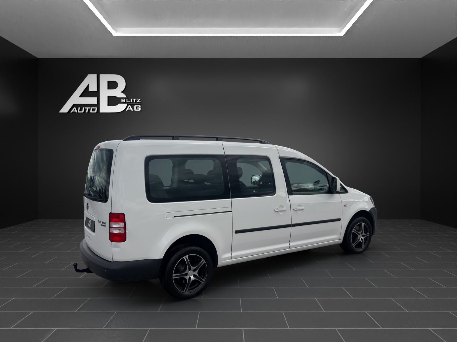 VW Caddy Maxi 2.0 TDI CR 4Motion Trendline * 7-Plätzer *-image-4