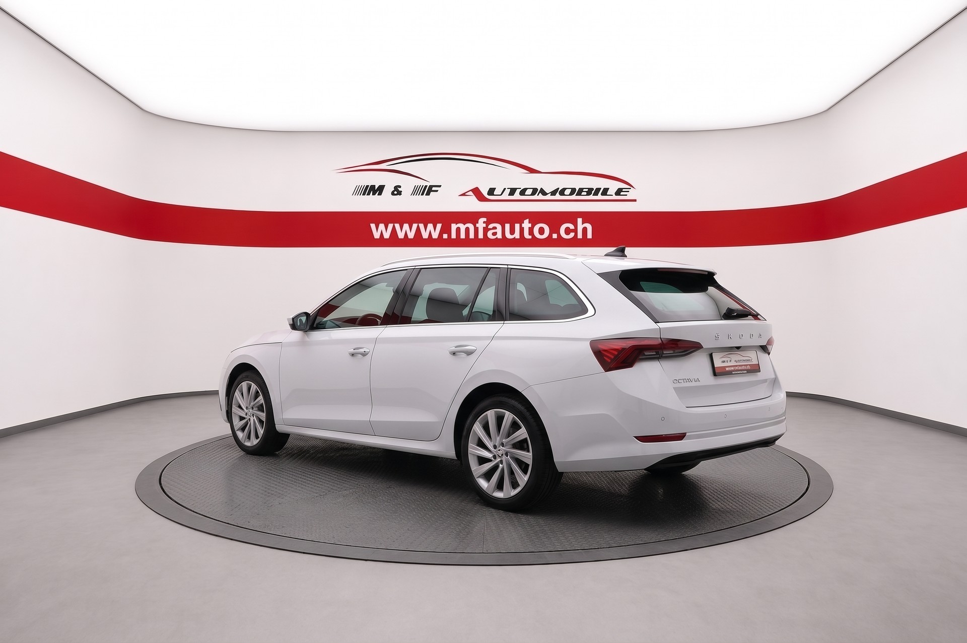 SKODA Octavia Combi 2.0 TDI 200 Style 4x4 DSG-image-3