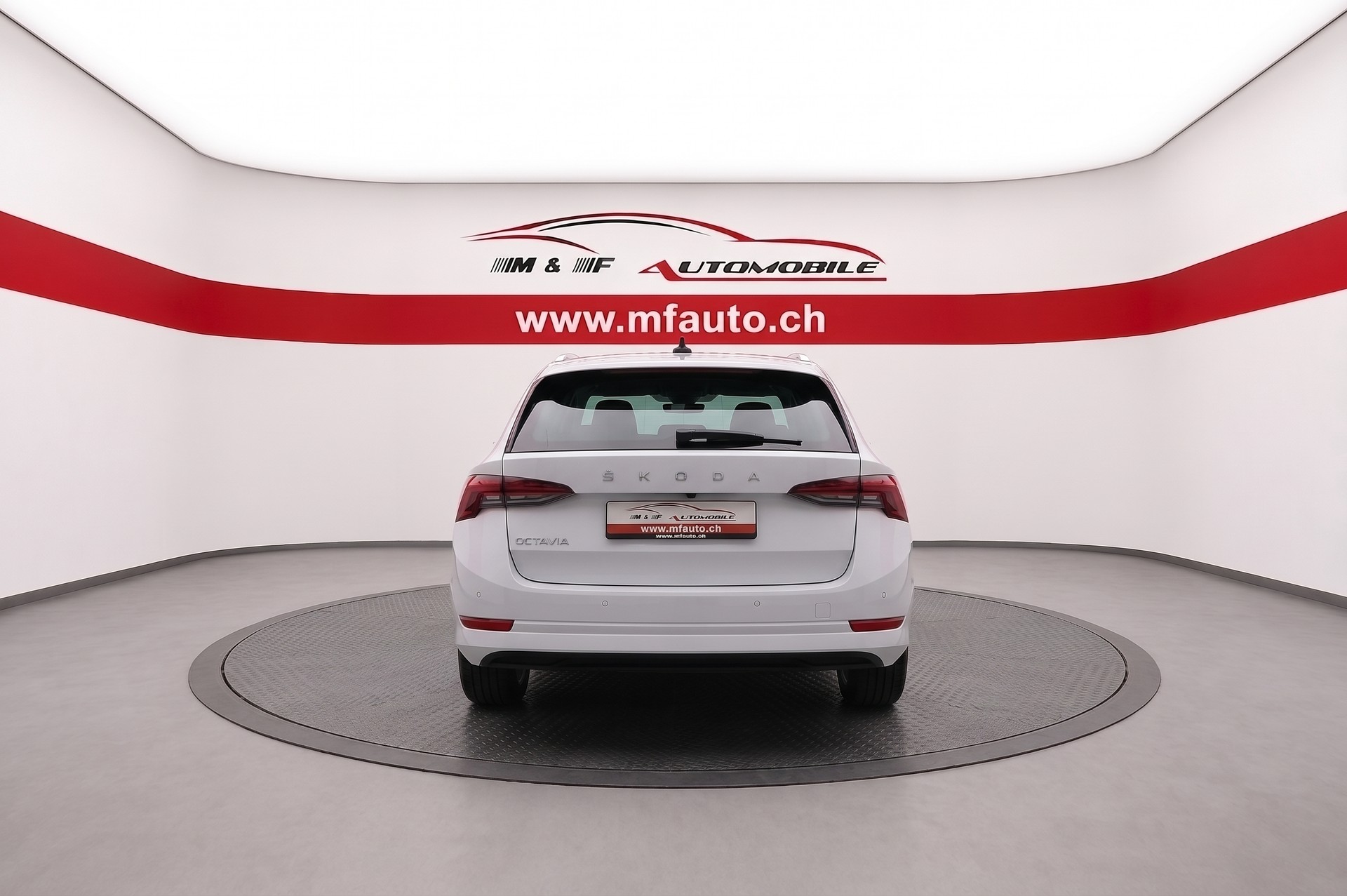 SKODA Octavia Combi 2.0 TDI 200 Style 4x4 DSG-image-4