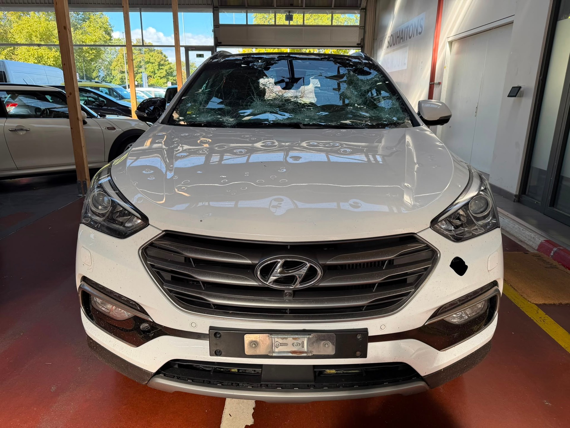 HYUNDAI Santa Fe 2.2 CRDI Amplia 4WD Automatic-image-2