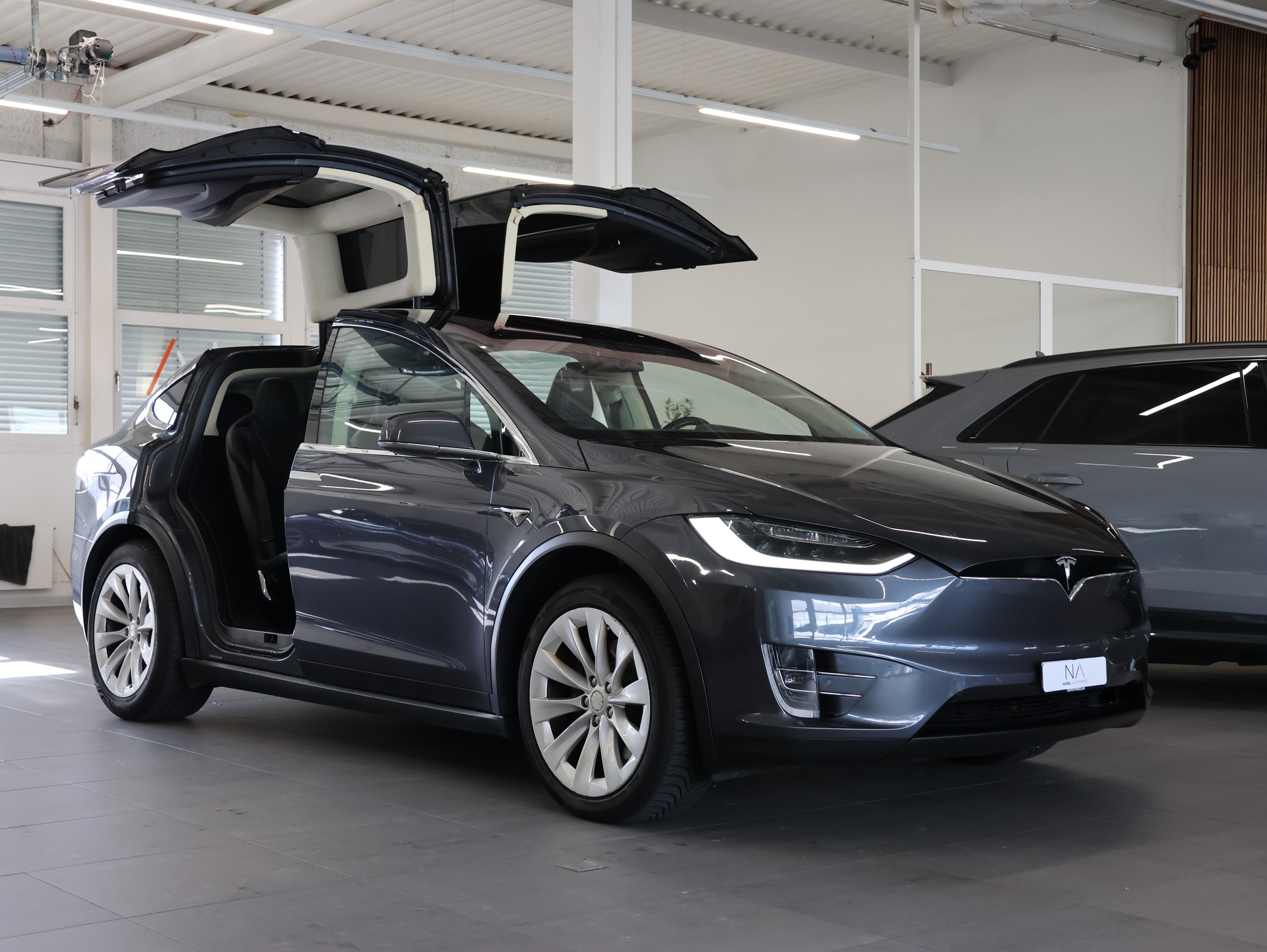 TESLA Model X 90 D *MIDNIGHT-SILVER LACKIERUNG*6-SITZE*-image-2