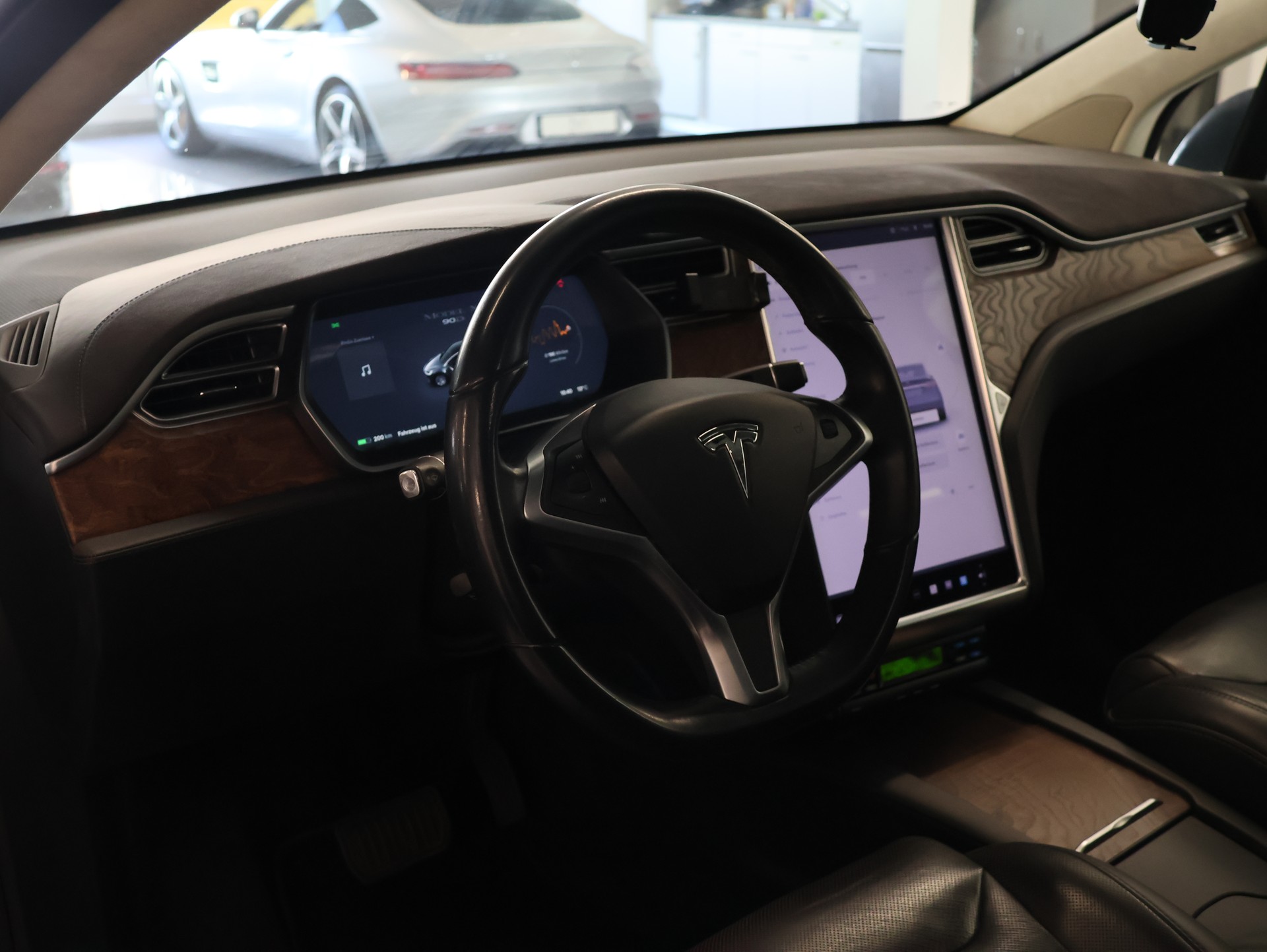 TESLA Model X 90 D *MIDNIGHT-SILVER LACKIERUNG*6-SITZE*-image-13