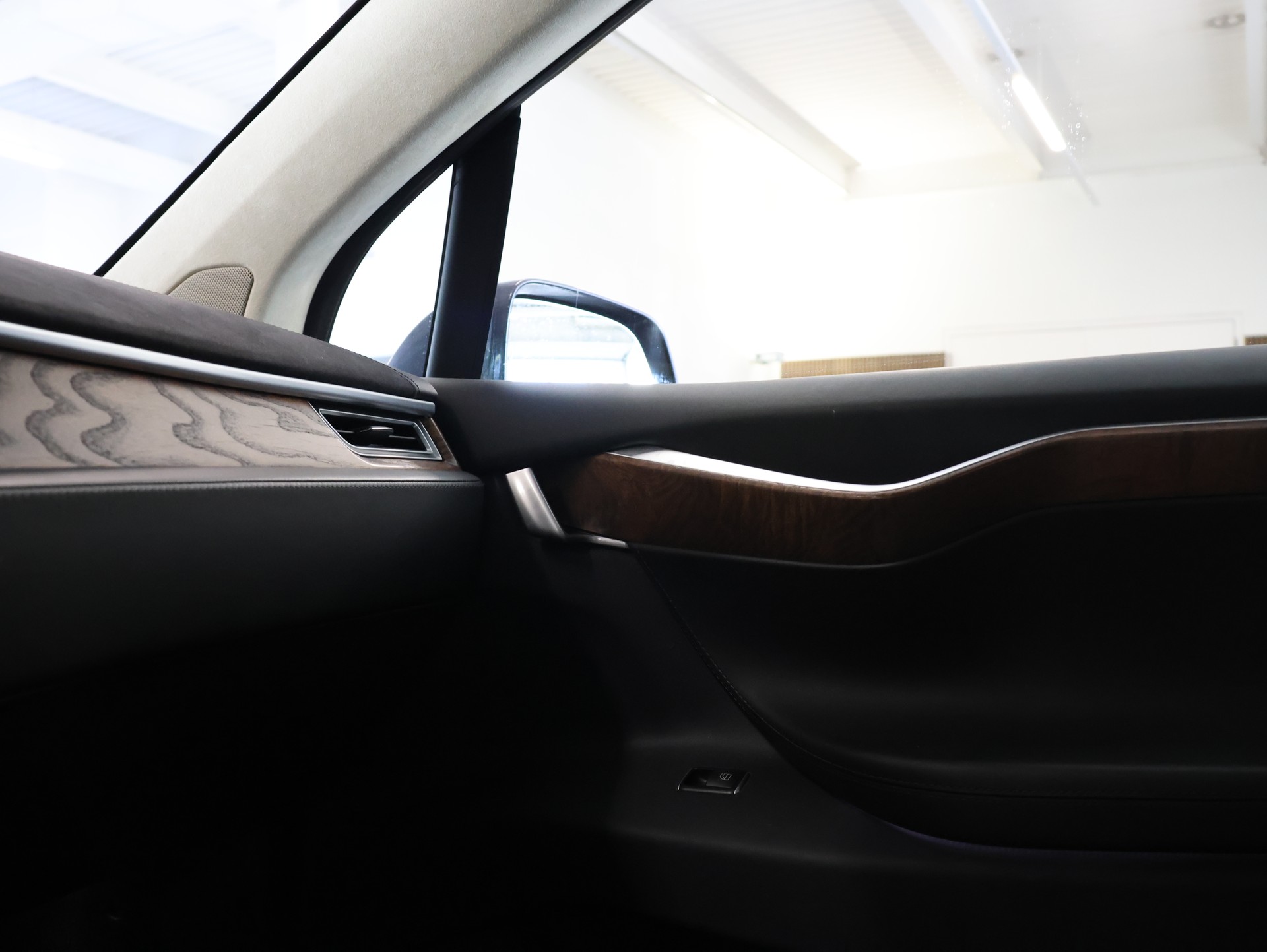 TESLA Model X 90 D *MIDNIGHT-SILVER LACKIERUNG*6-SITZE*-image-21
