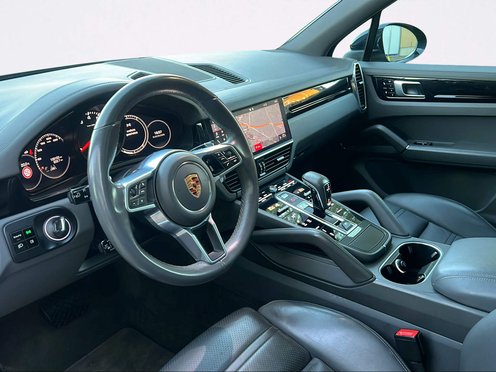 PORSCHE Cayenne-image-4