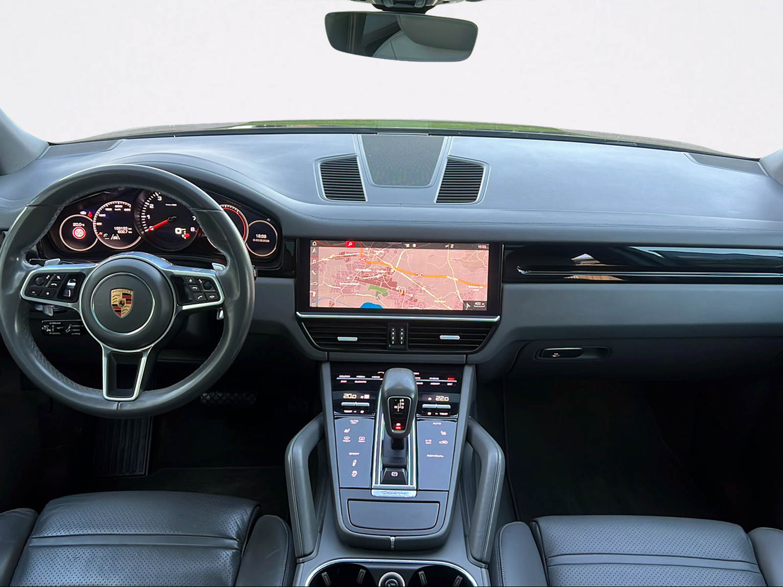 PORSCHE Cayenne-image-2