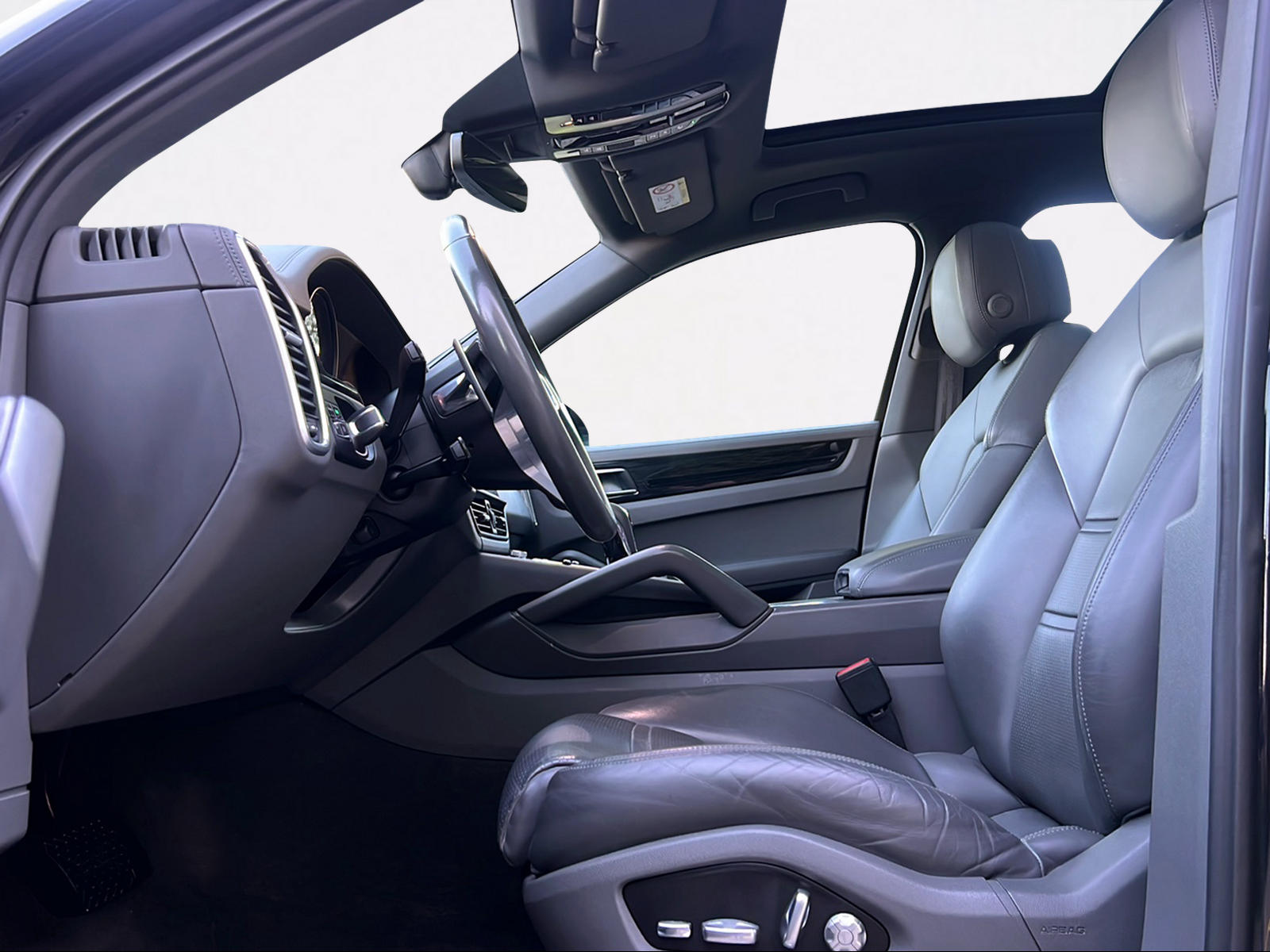 PORSCHE Cayenne-image-9