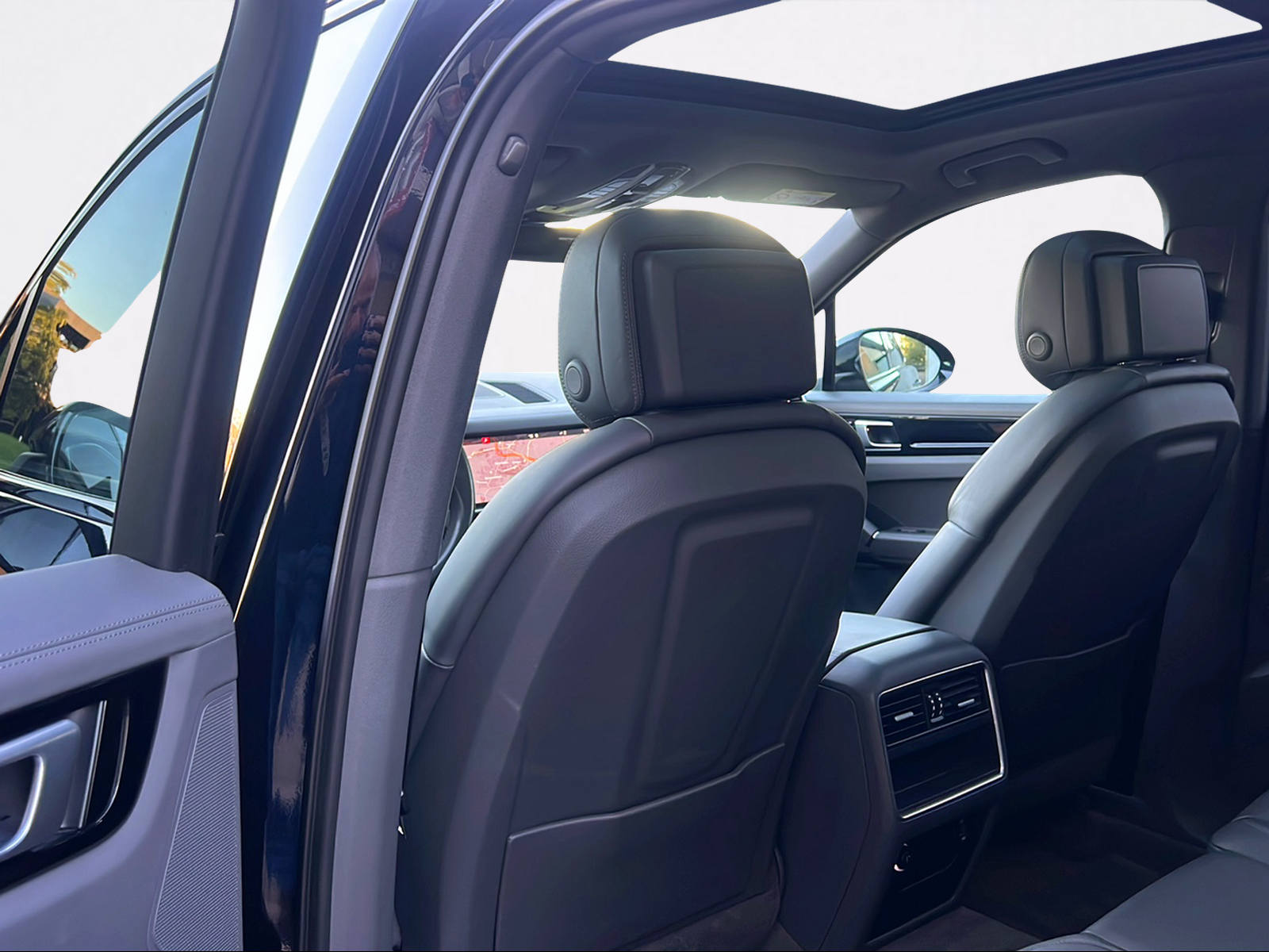 PORSCHE Cayenne-image-6