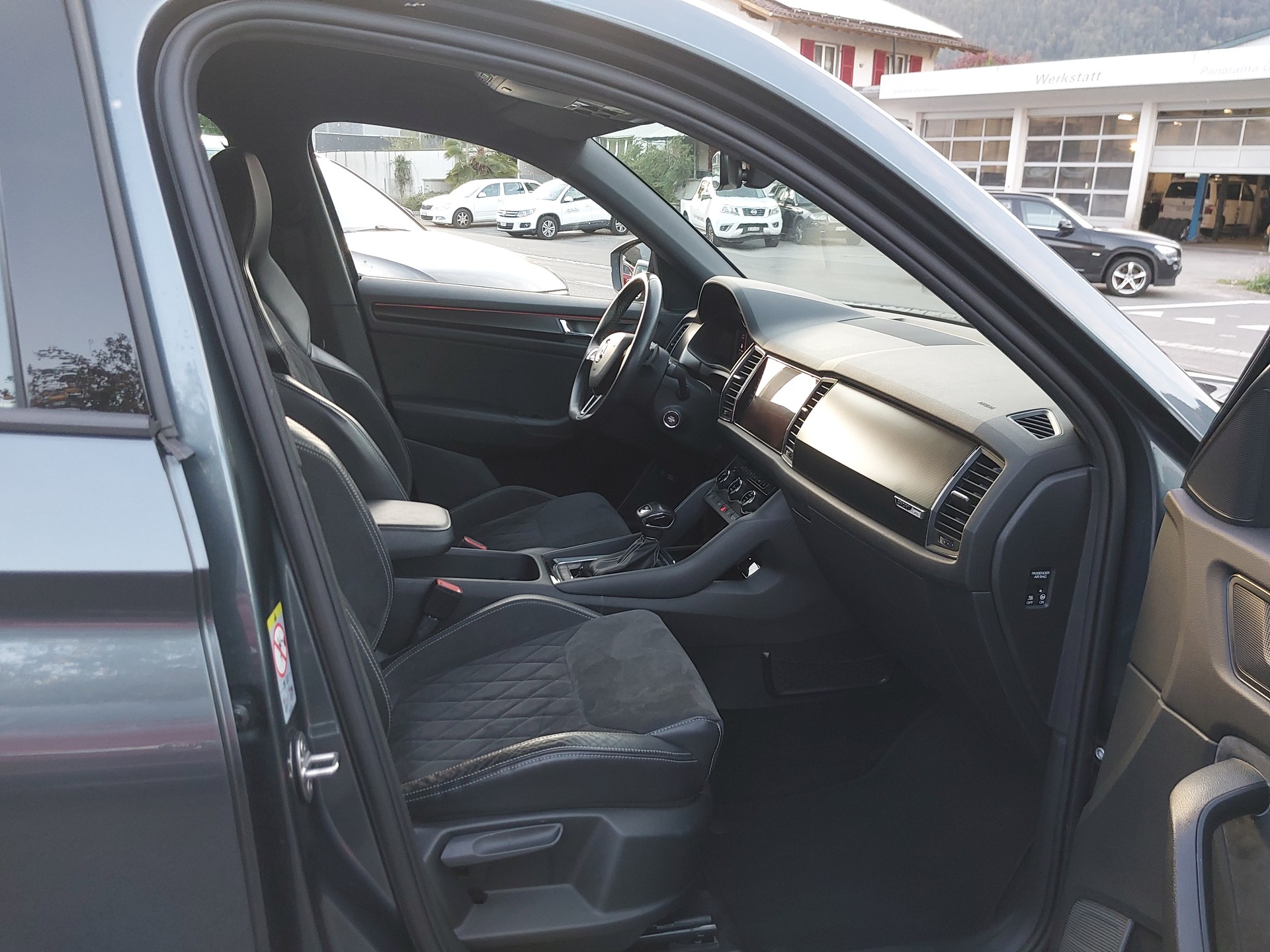 SKODA Kodiaq 2.0 TDI CR Sport Line 4x4 DSG-image-6