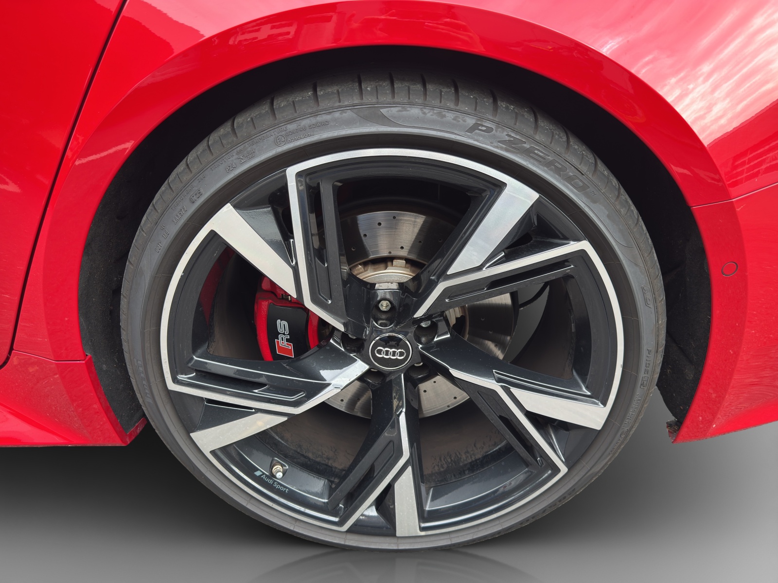 AUDI RS6 Avant 4.0 TFSI V8 quattro-image-15