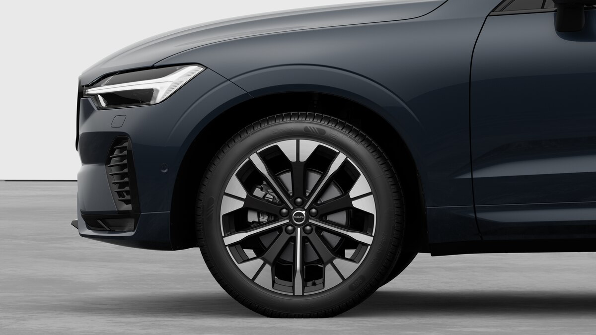 VOLVO XC60 2.0 B5 MH Plus Dark AWD-image-7