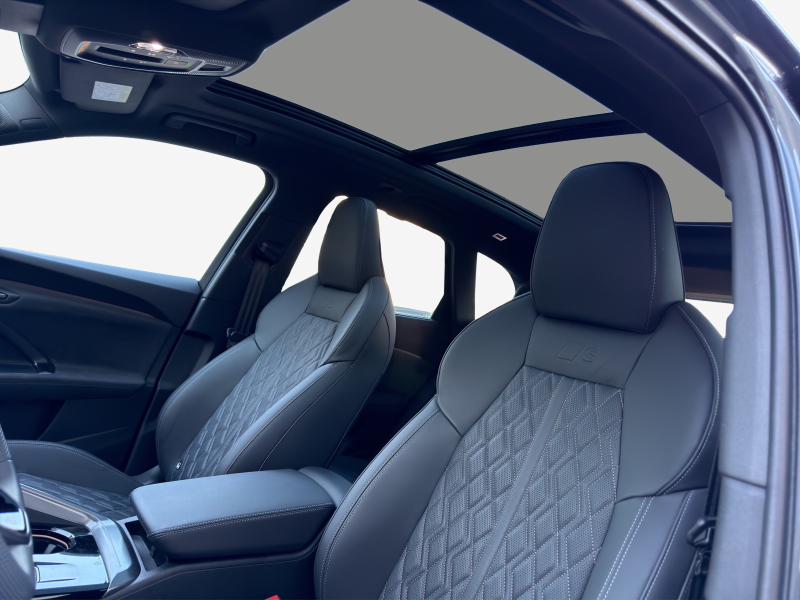 AUDI SQ5 TFSI quattro S-tronic-image-14