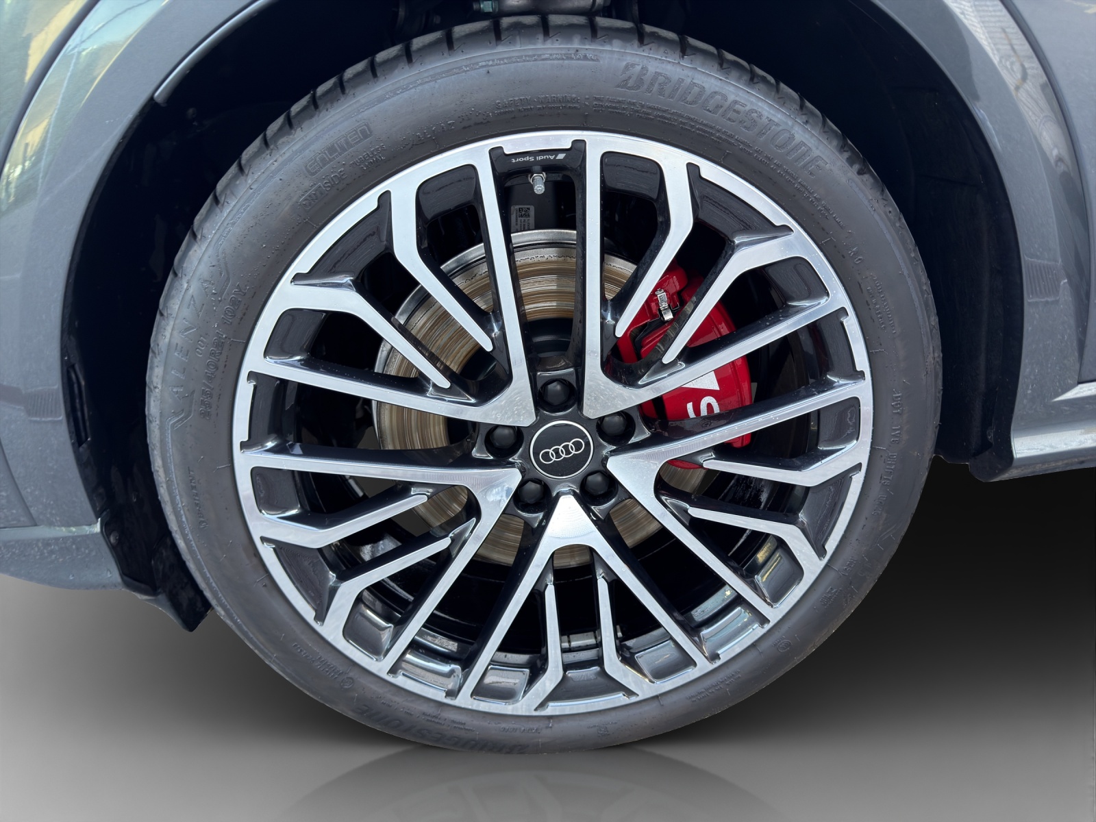 AUDI SQ5 TFSI quattro S-tronic-image-15