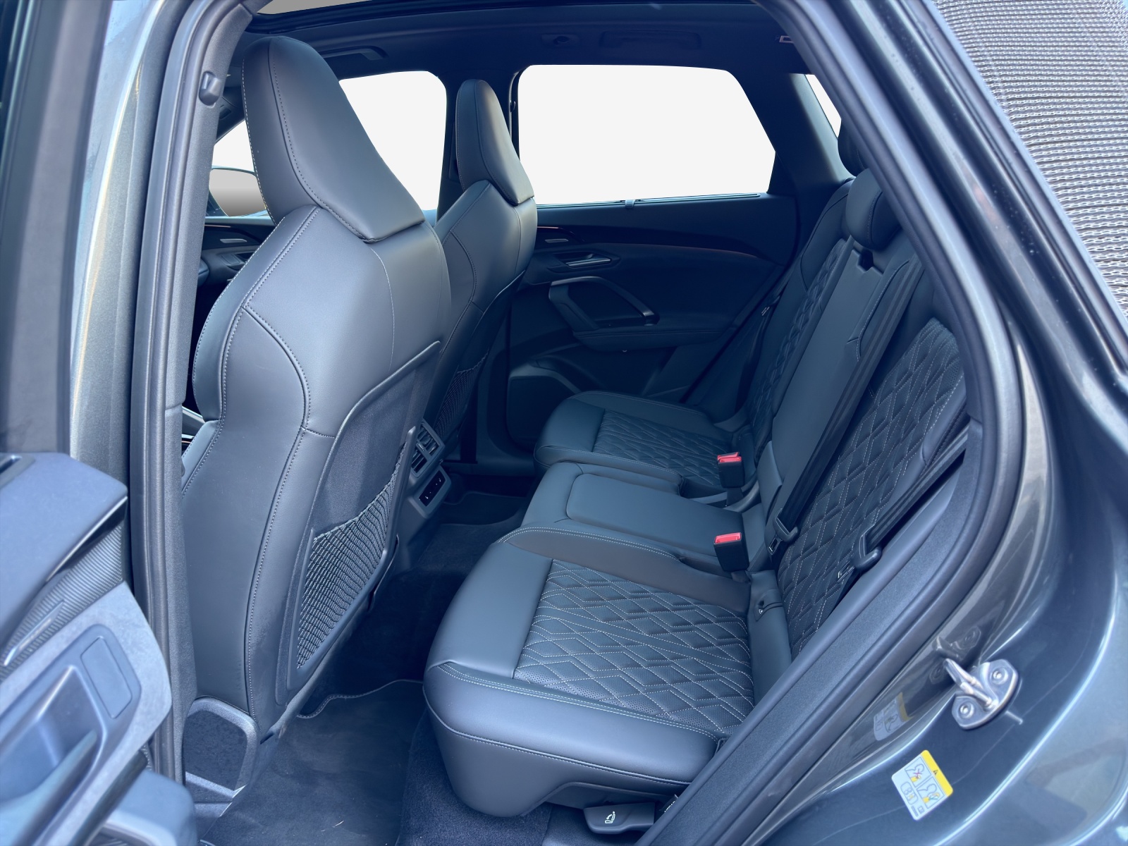 AUDI SQ5 TFSI quattro S-tronic-image-11