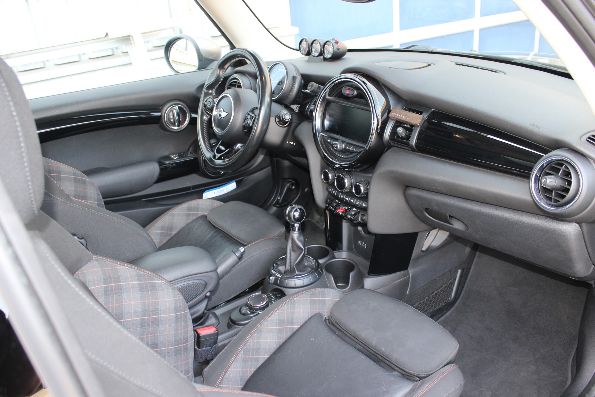 MINI 1.5i Cooper-image-15