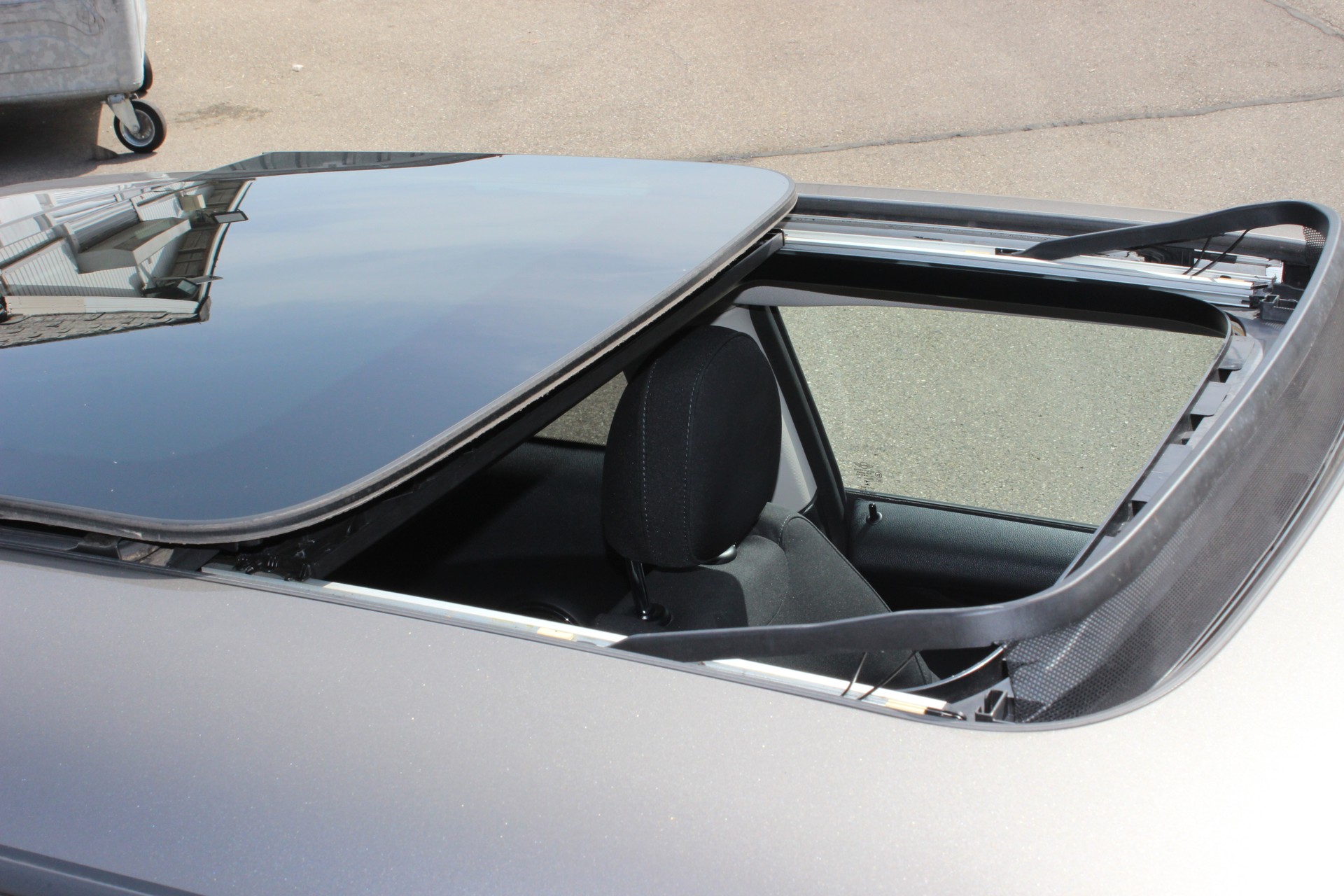 MINI 1.5i Cooper-image-2