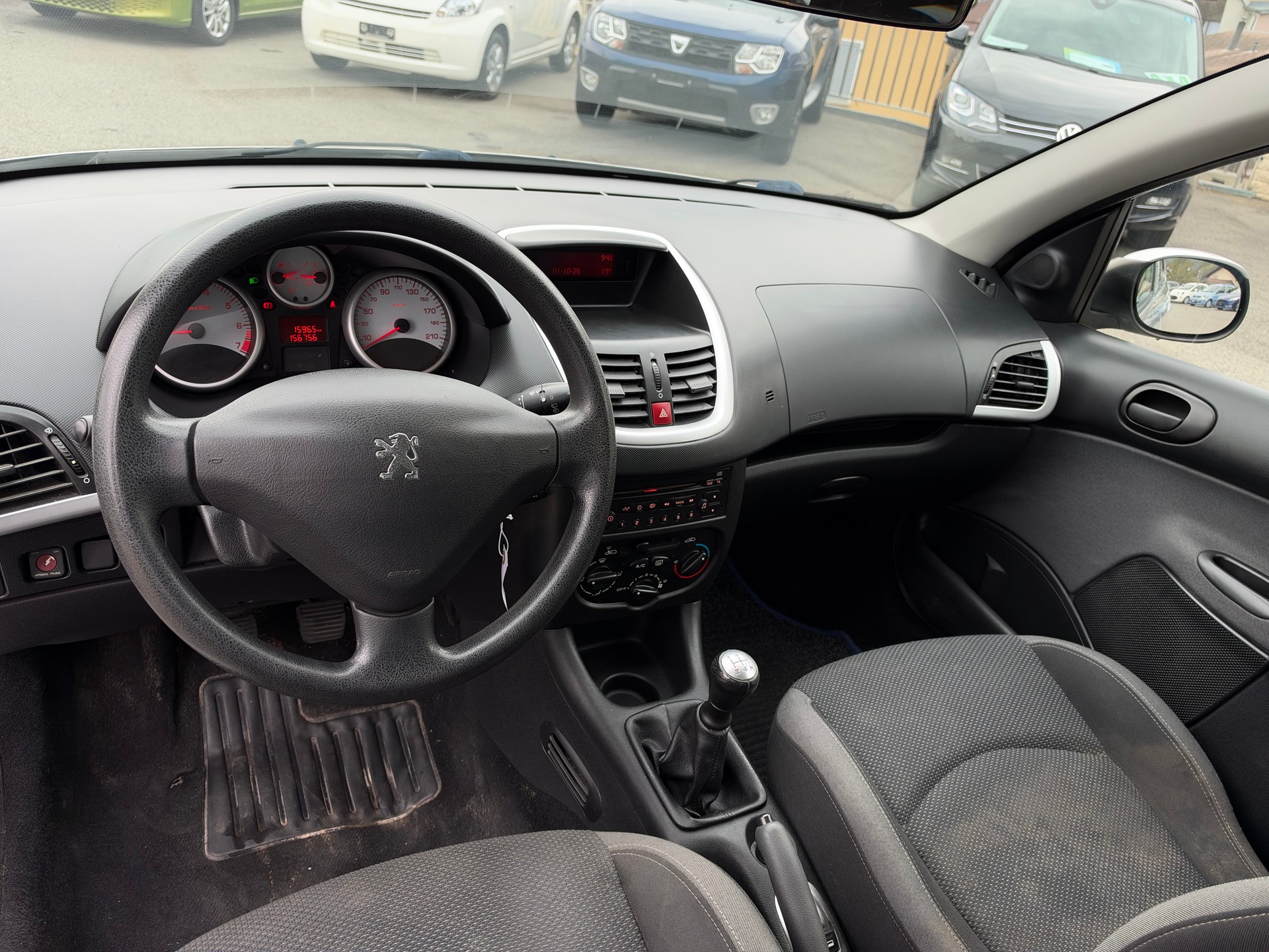 PEUGEOT 206+ 1.4 Trendy-image-10