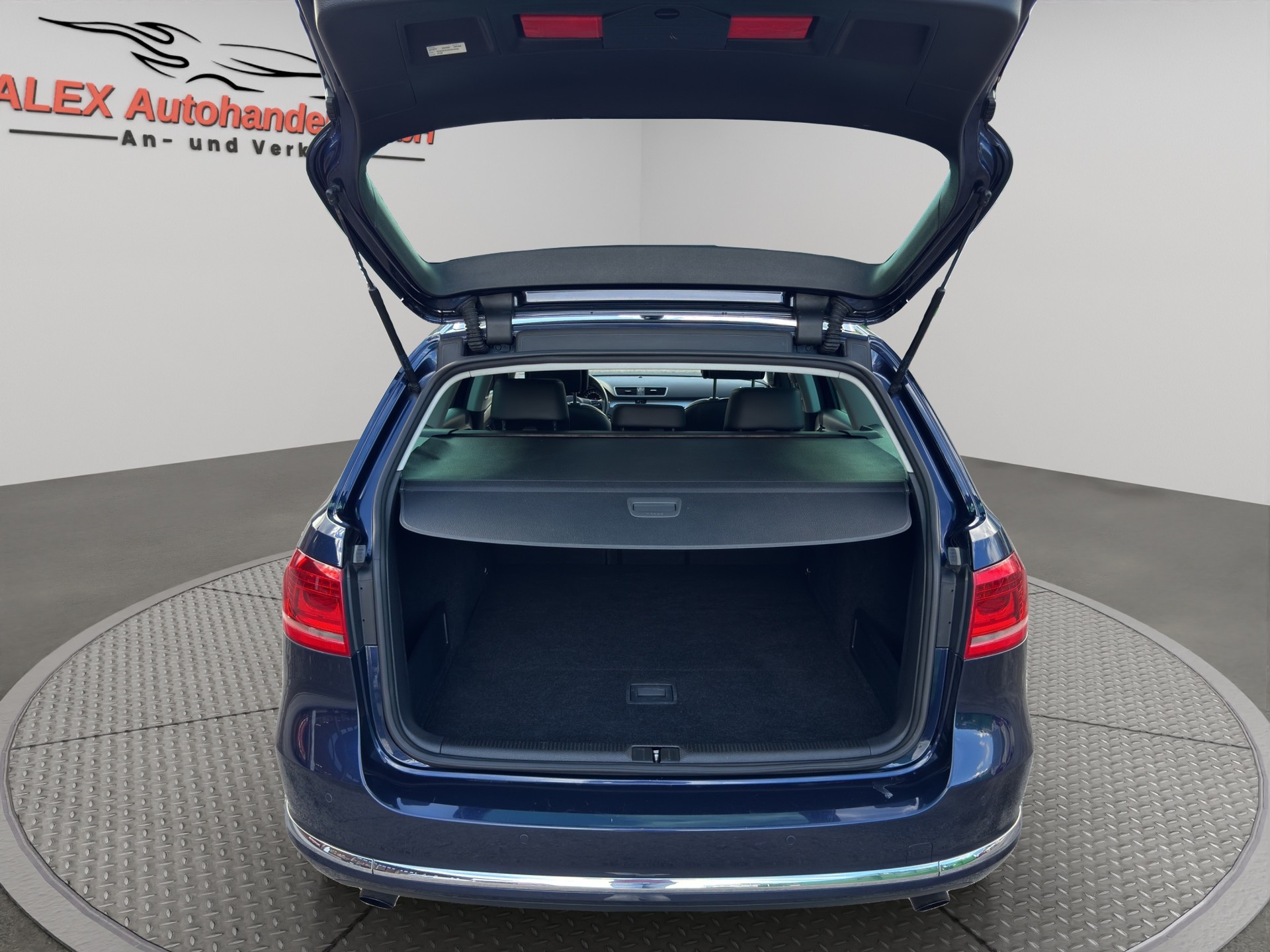 VW Passat Variant 2.0 TDI BMT Comfortline 4MDSG-image-5
