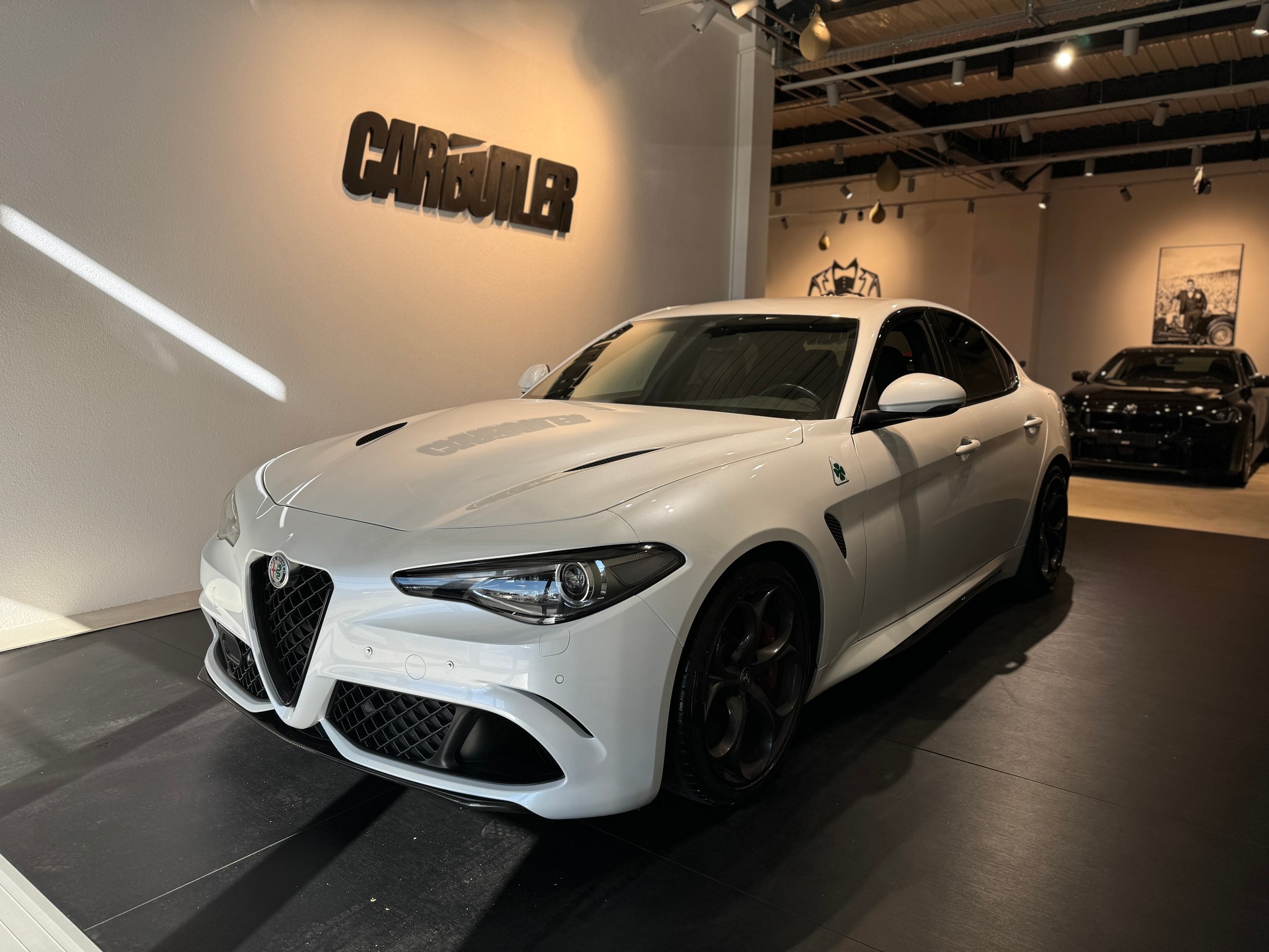 ALFA ROMEO Giulia 2.9 V6 Quadrifoglio Automatic 🚀 PEARL WHITE 699.- pro Monat!-image-0