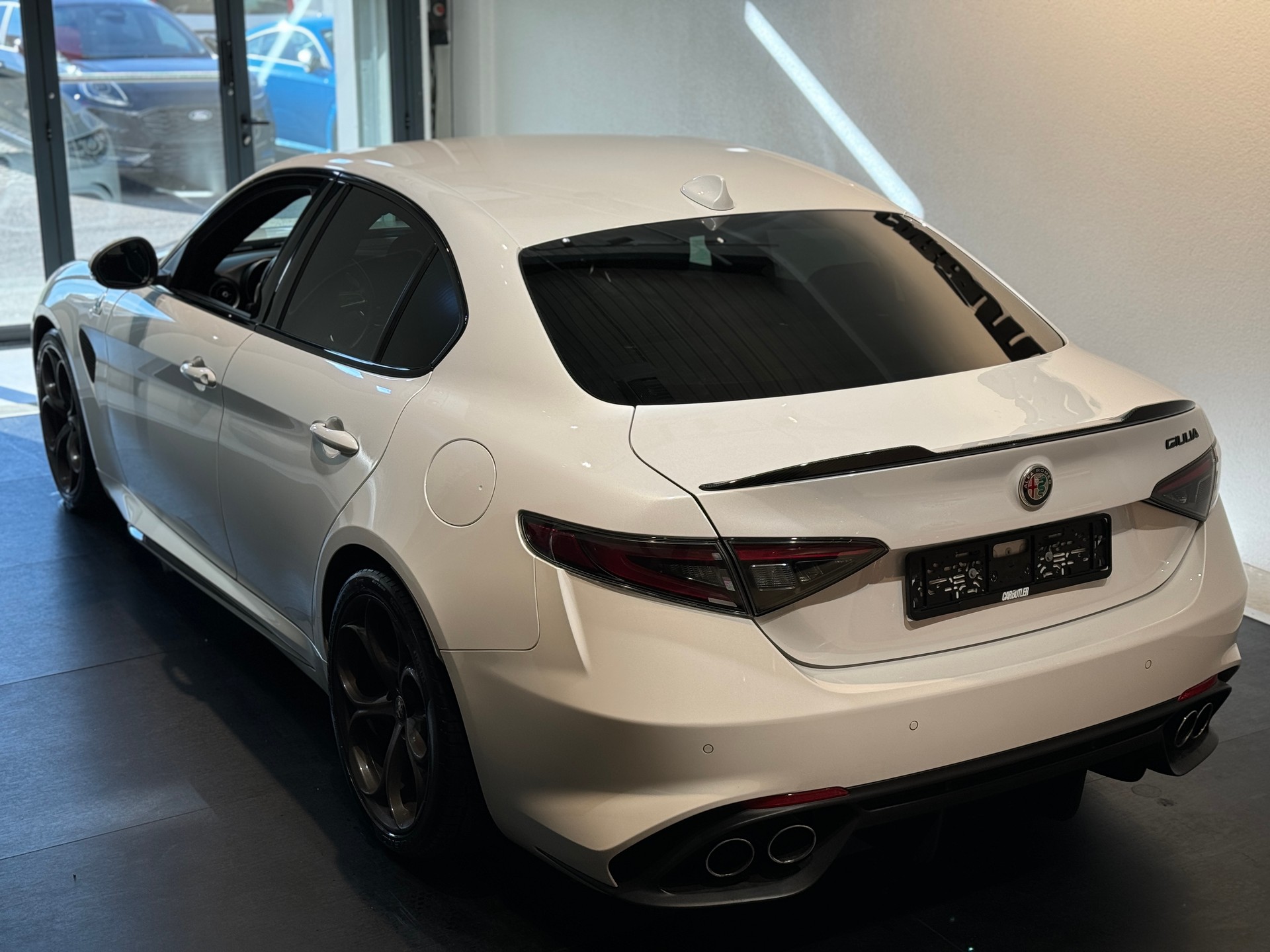 ALFA ROMEO Giulia 2.9 V6 Quadrifoglio Automatic 🚀 PEARL WHITE 699.- pro Monat!-image-10