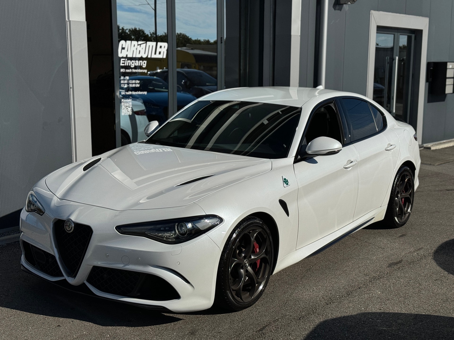 ALFA ROMEO Giulia 2.9 V6 Quadrifoglio Automatic 🚀 PEARL WHITE 699.- pro Monat!-image-13