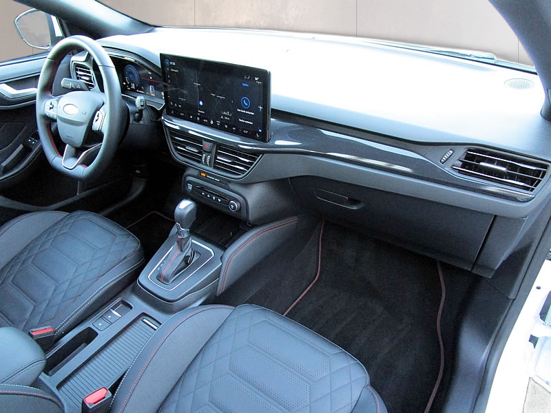 FORD Focus 1.0 MHEV ST-Line X Automat-image-14