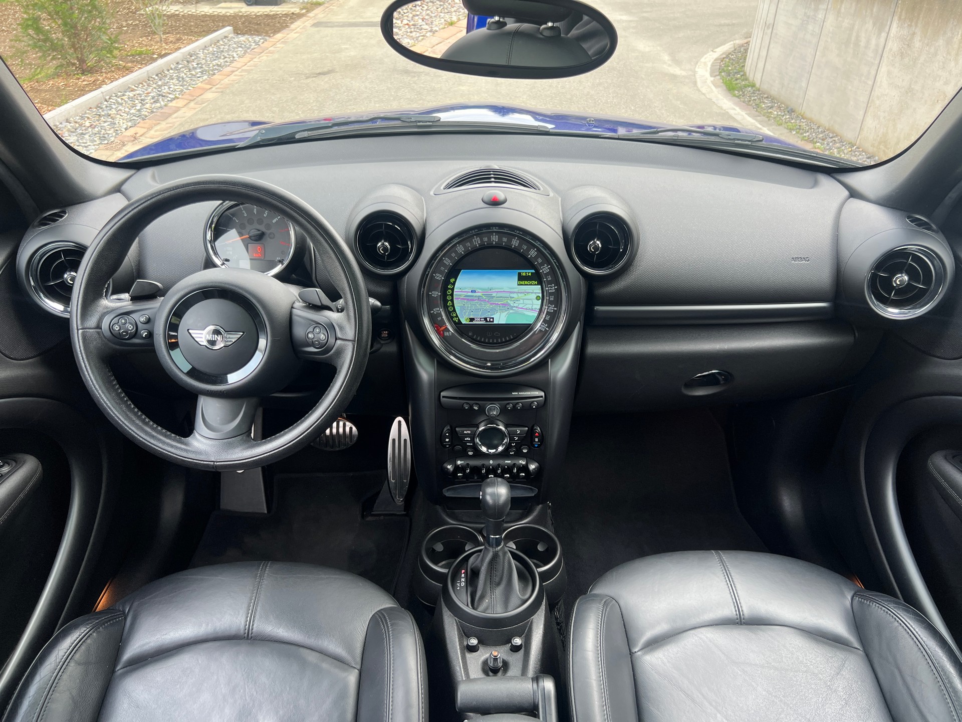 MINI Countryman Cooper S ALL4 Steptronic 190 PS * LEDER * Panoramadach *-image-11