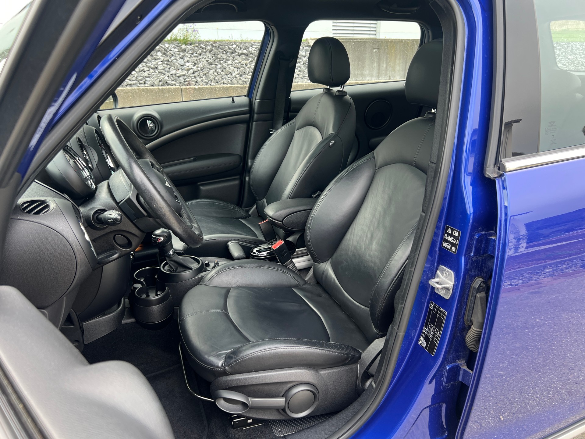 MINI Countryman Cooper S ALL4 Steptronic 190 PS * LEDER * Panoramadach *-image-9