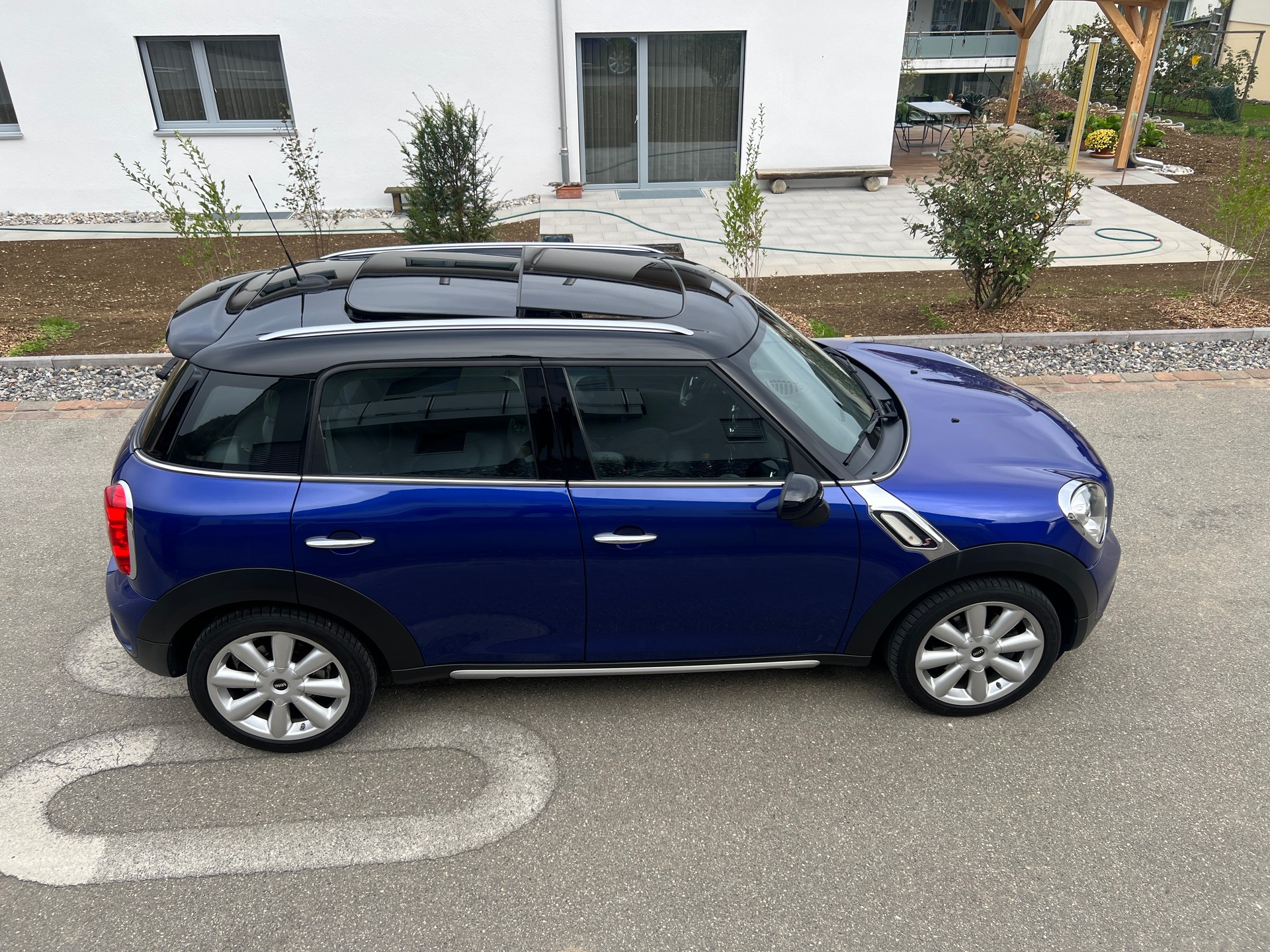 MINI Countryman Cooper S ALL4 Steptronic 190 PS * LEDER * Panoramadach *-image-8