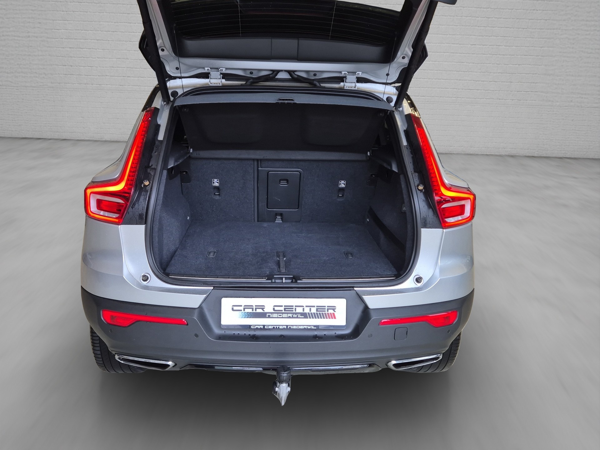 VOLVO XC40 T4 AWD R-Design Geartronic-image-14