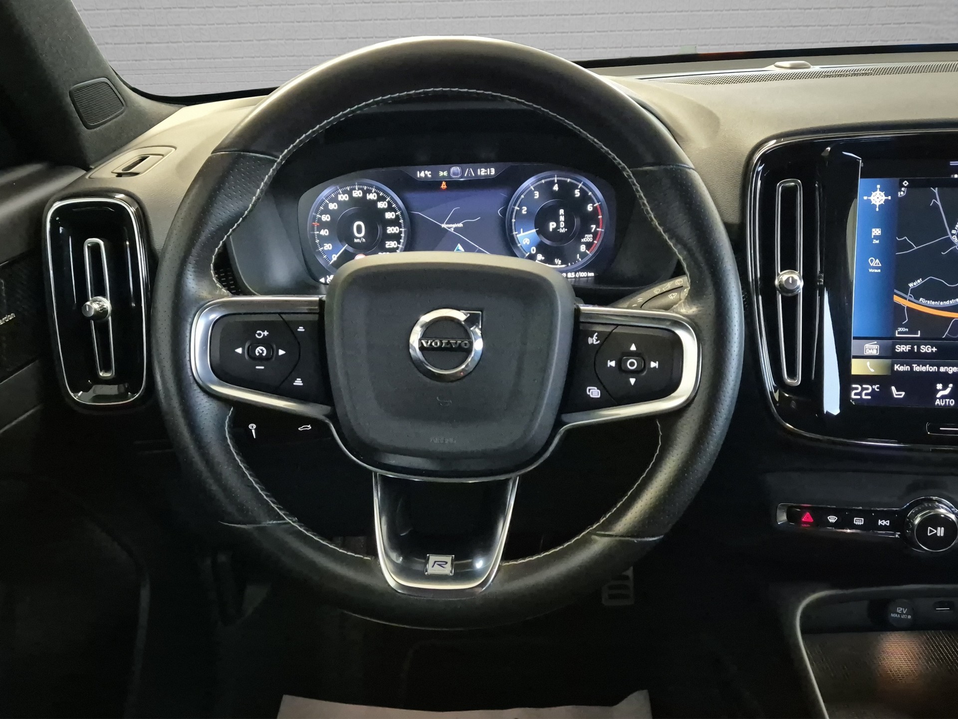 VOLVO XC40 T4 AWD R-Design Geartronic-image-21
