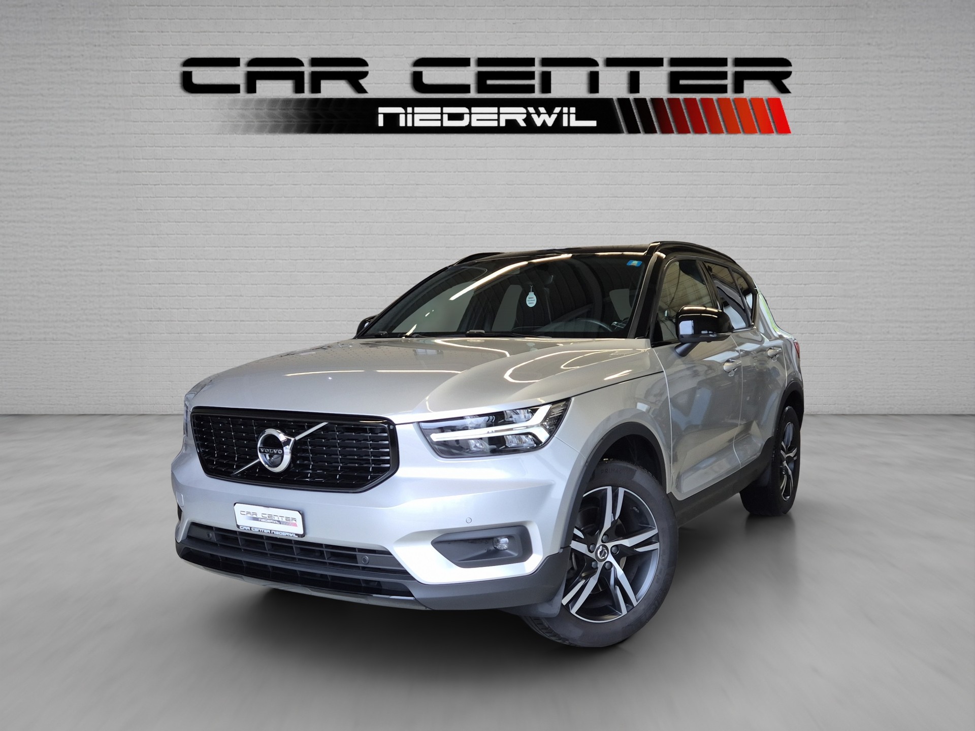 VOLVO XC40 T4 AWD R-Design Geartronic-image-0
