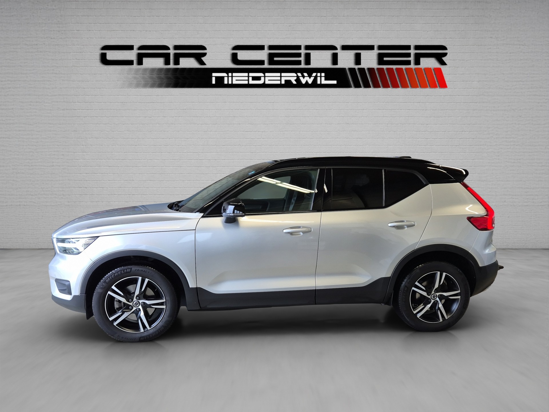 VOLVO XC40 T4 AWD R-Design Geartronic-image-4