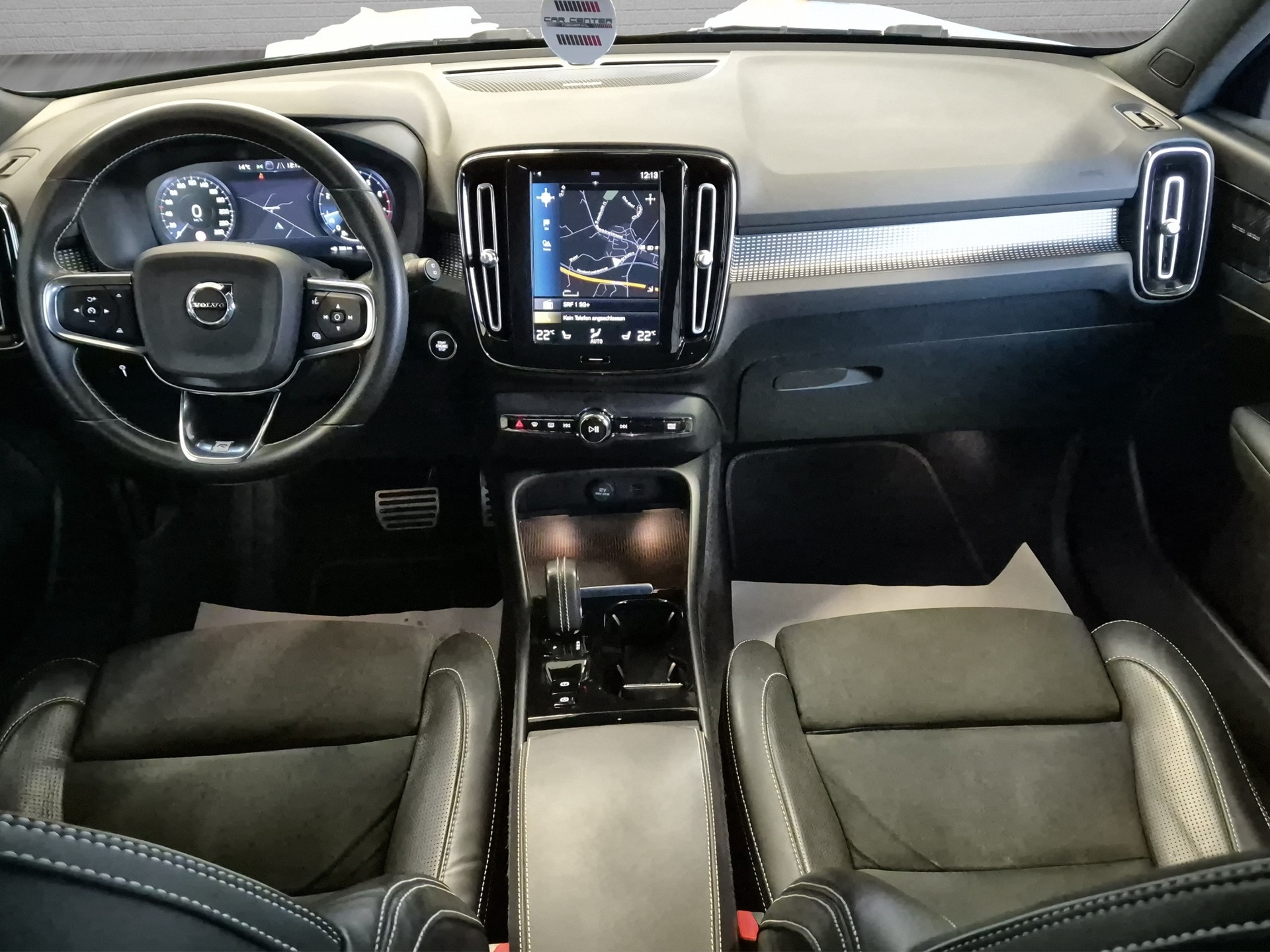 VOLVO XC40 T4 AWD R-Design Geartronic-image-16