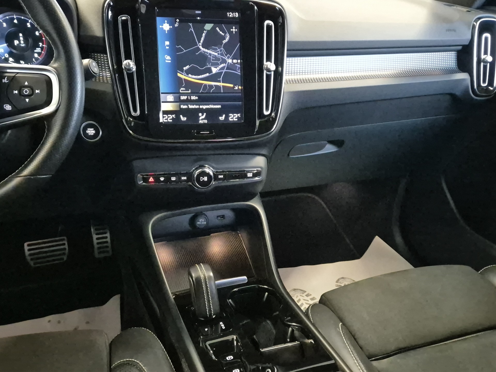 VOLVO XC40 T4 AWD R-Design Geartronic-image-23