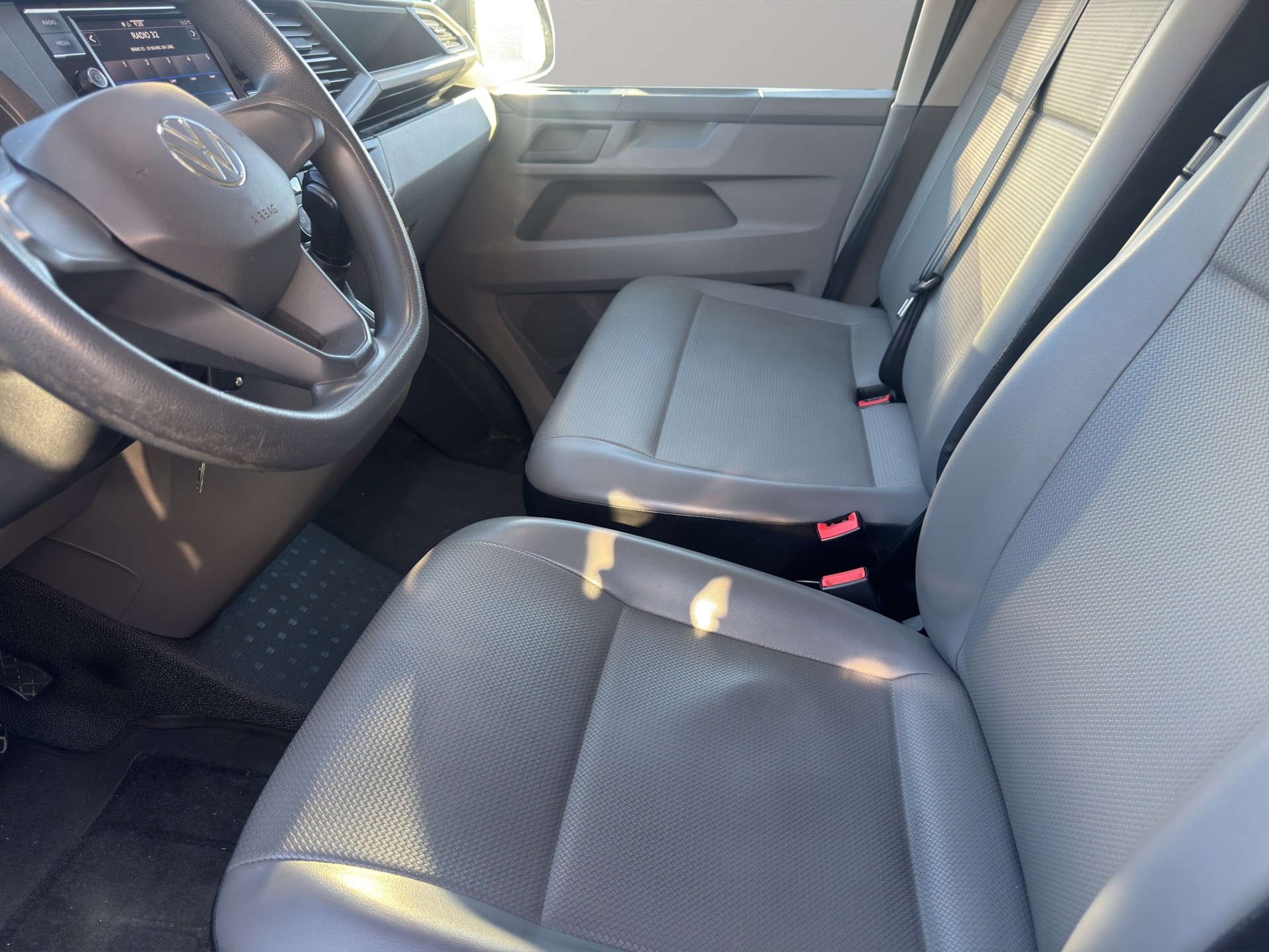 VW T6.1 2.0 TDI DSG-image-7