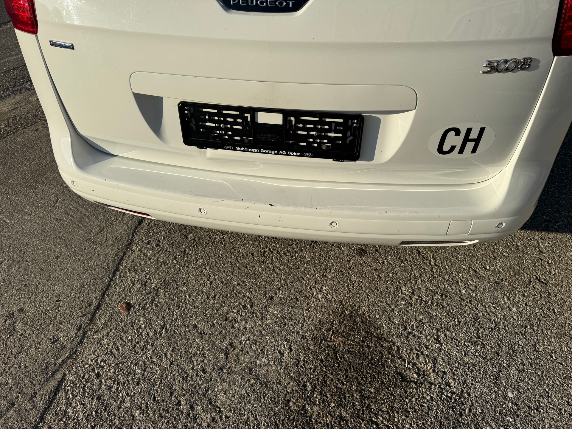 PEUGEOT 5008 1.6 BlueHDi Active Tiptronic-image-4