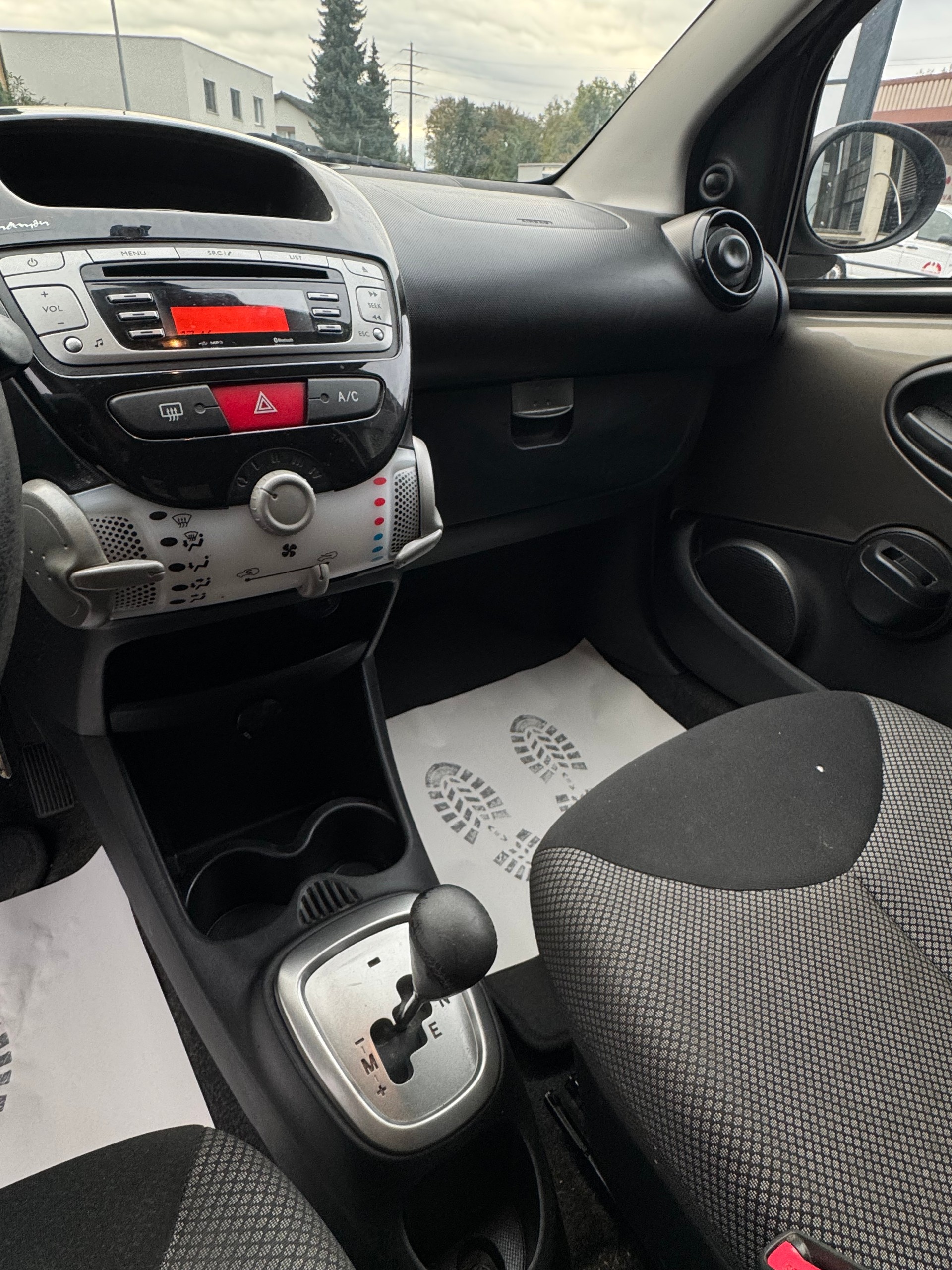 TOYOTA Aygo 1.0 VVT-i Luna Multimode-image-5