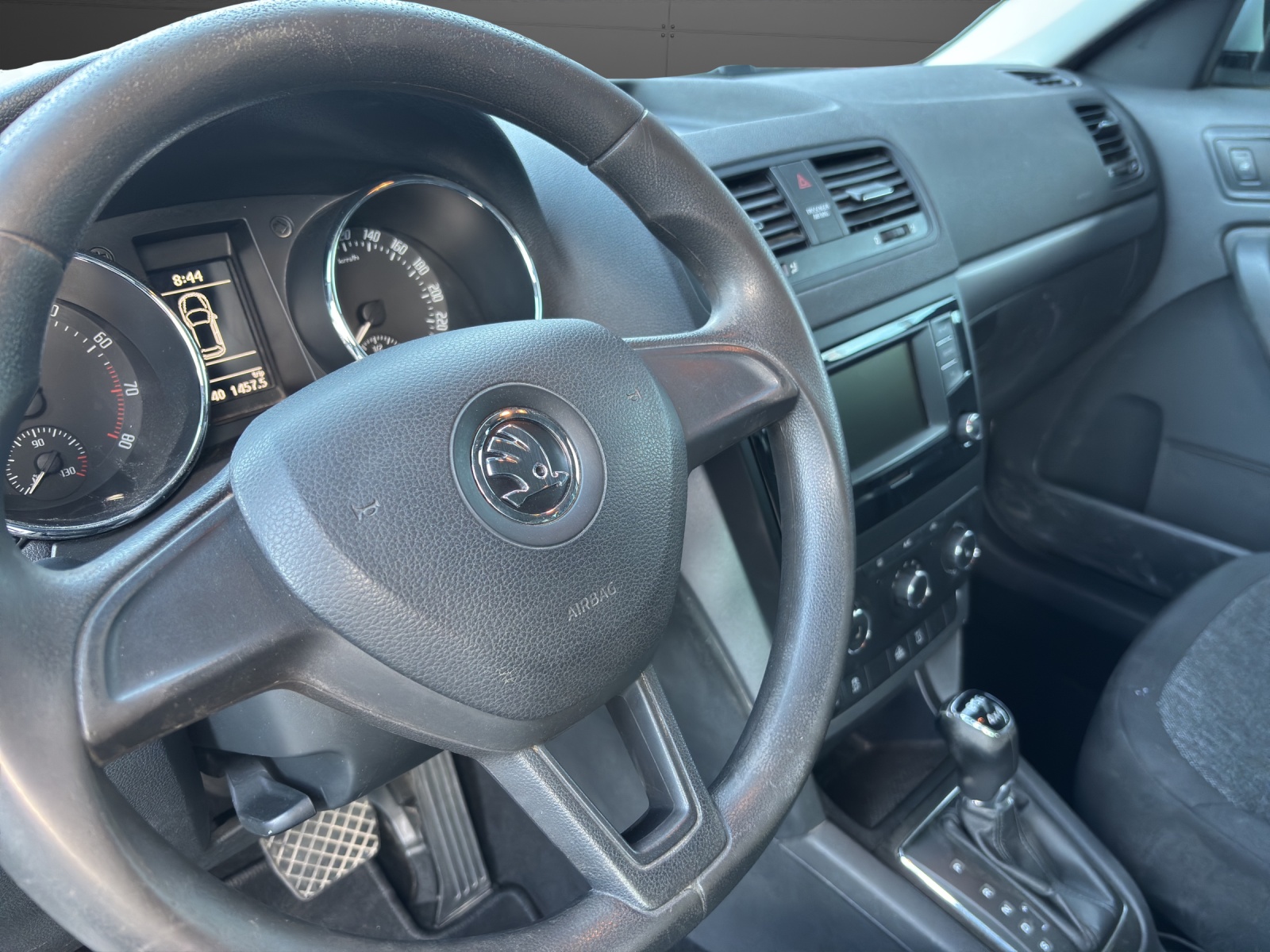SKODA Yeti 1.4 TSI Active Outdoor 4x4 DSG-image-3