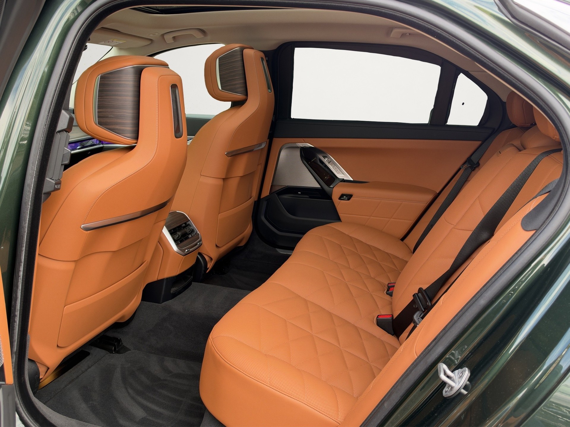 BMW i7 xDrive 60 (CH) INDIVIDUAL-image-13